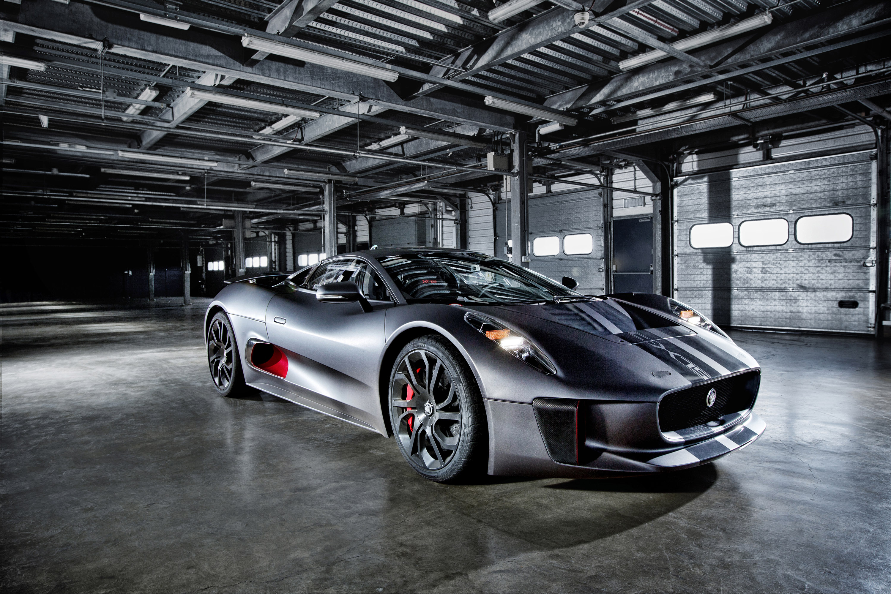 Jaguar C-X75 Concept photo #16