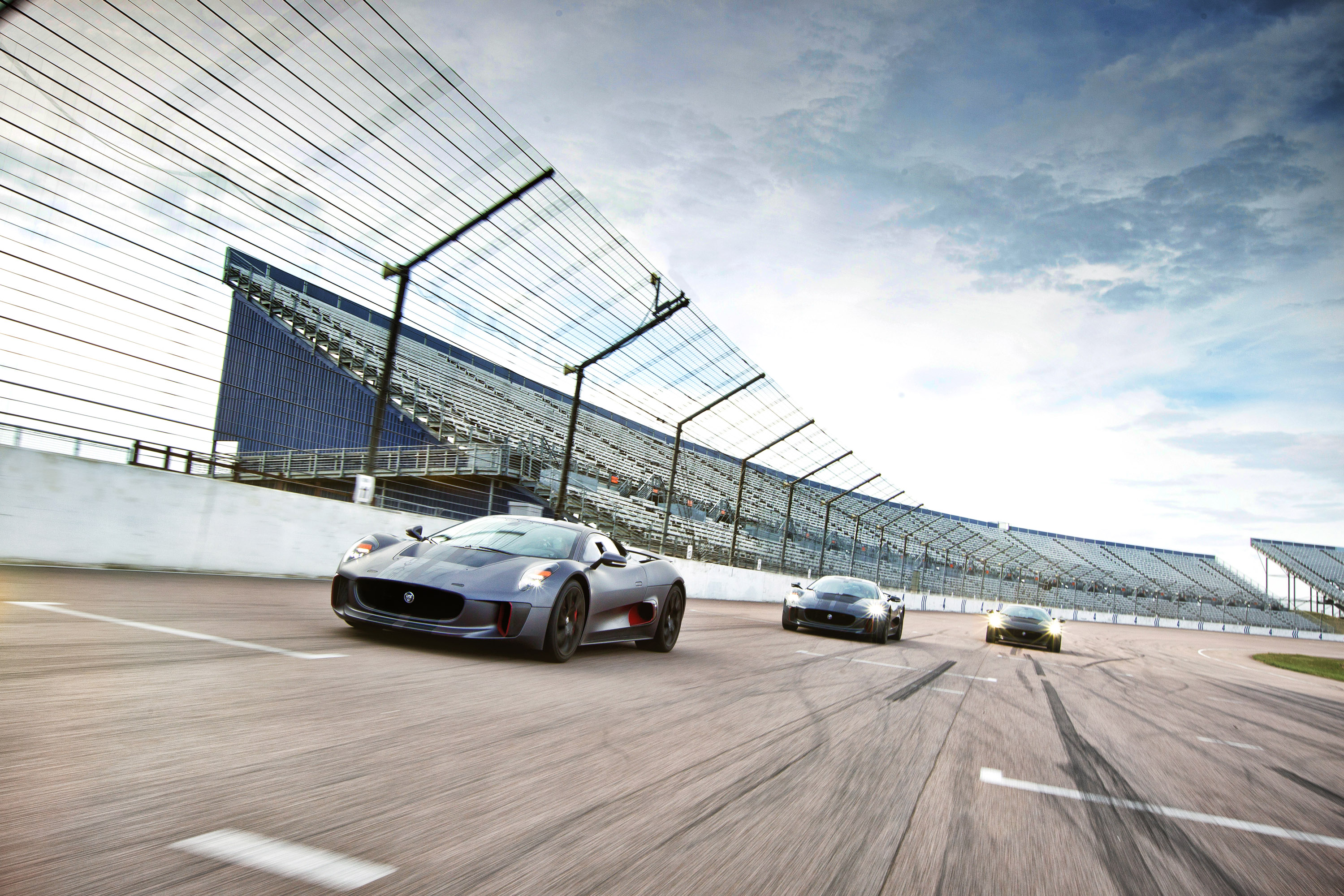 Jaguar C-X75 Concept photo #18