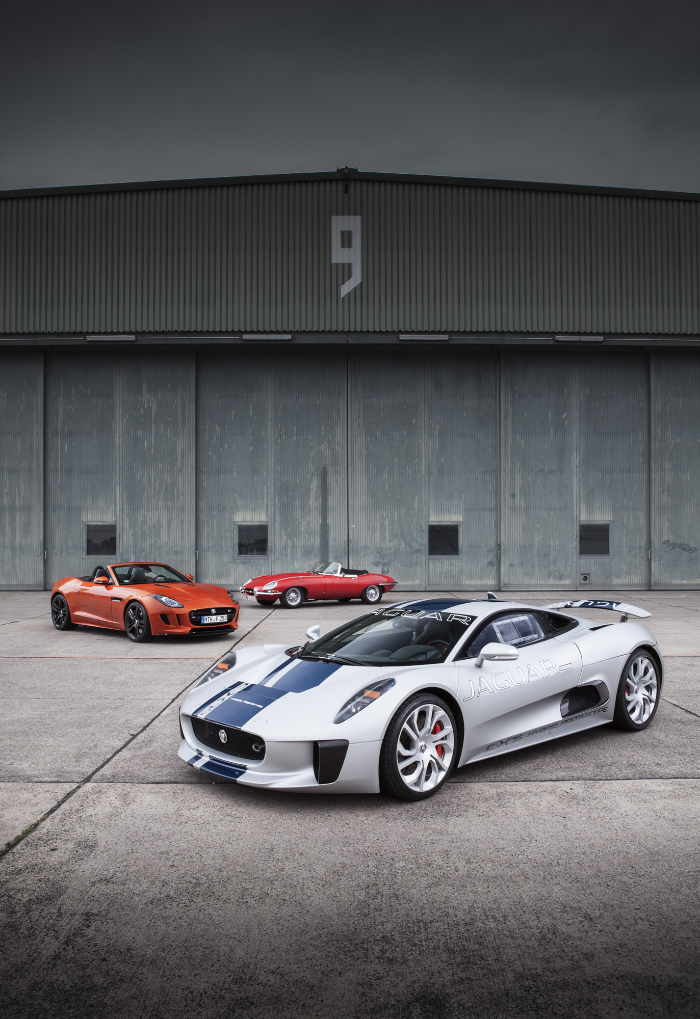 Jaguar C-X75 Concept photo #40