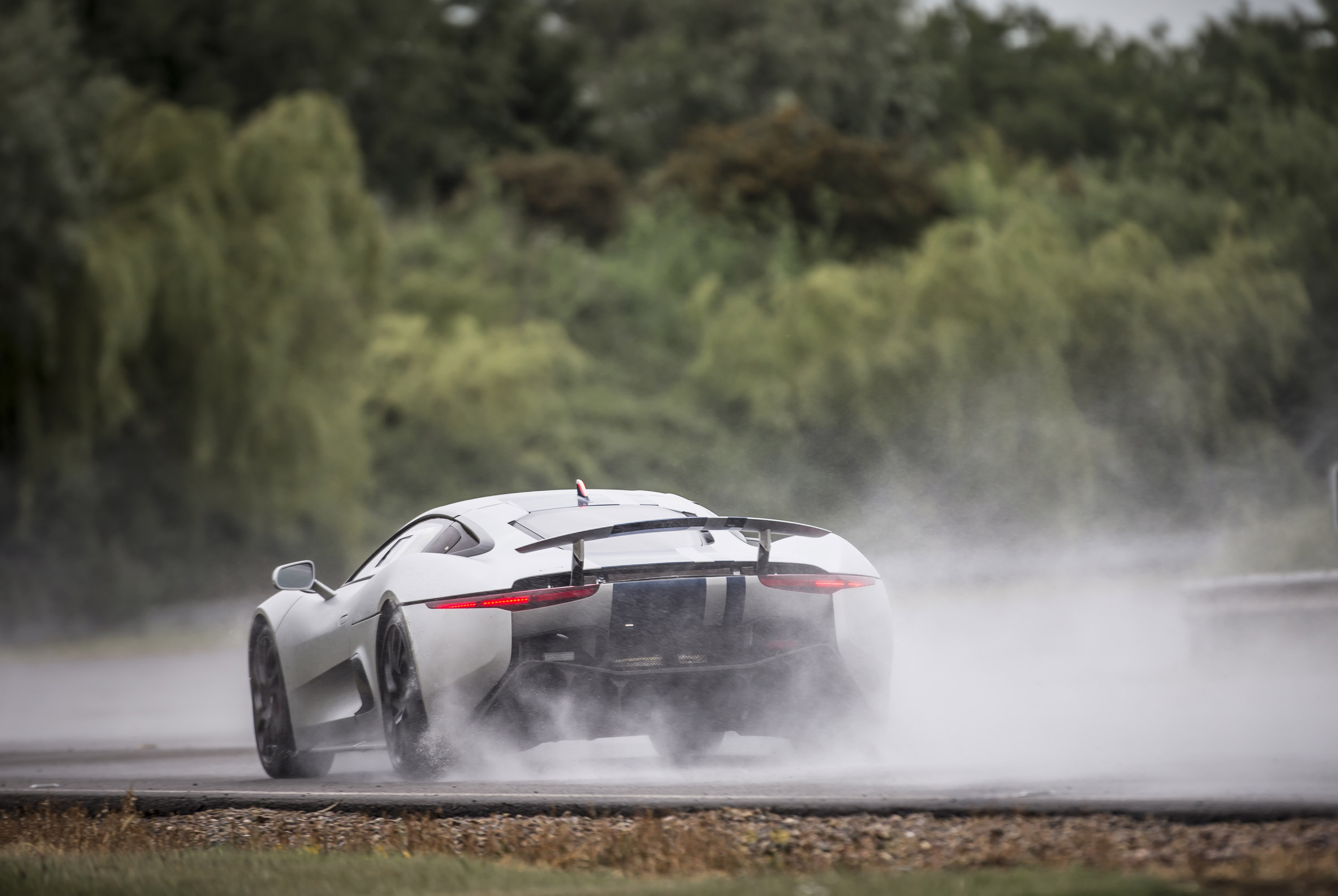 Jaguar C-X75 Concept photo #60