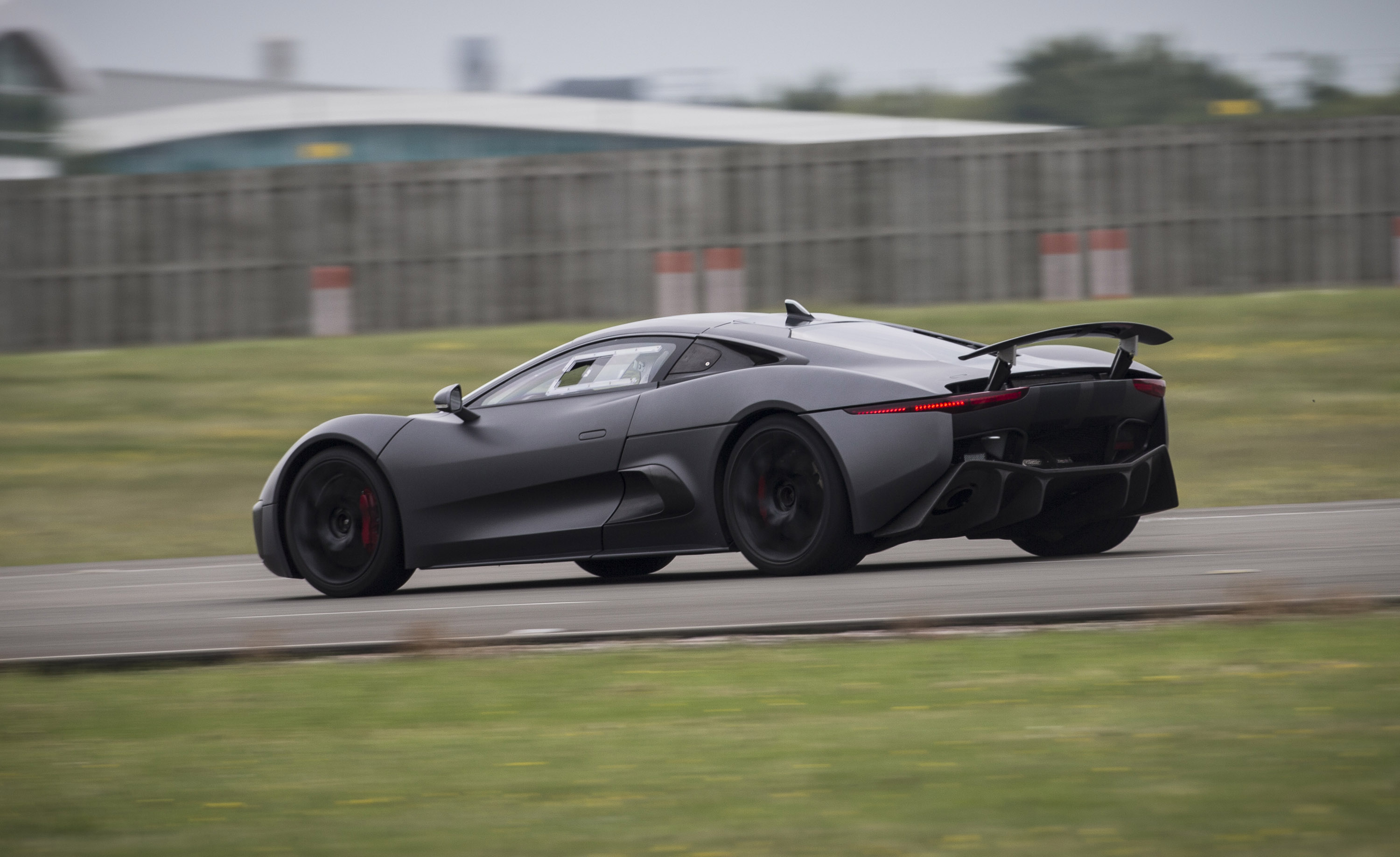 Jaguar C-X75 Concept photo #73