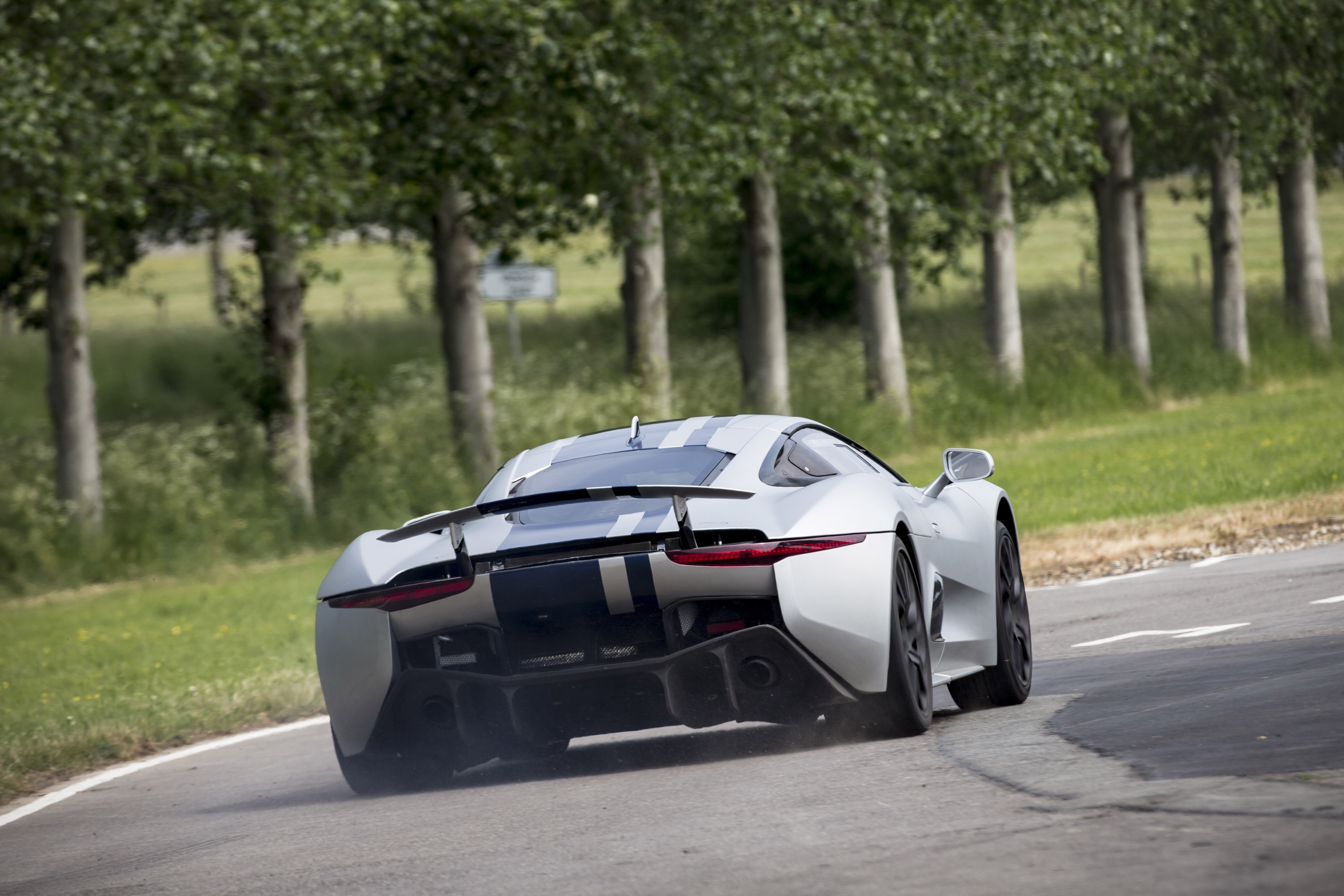 Jaguar C-X75 Concept photo #74