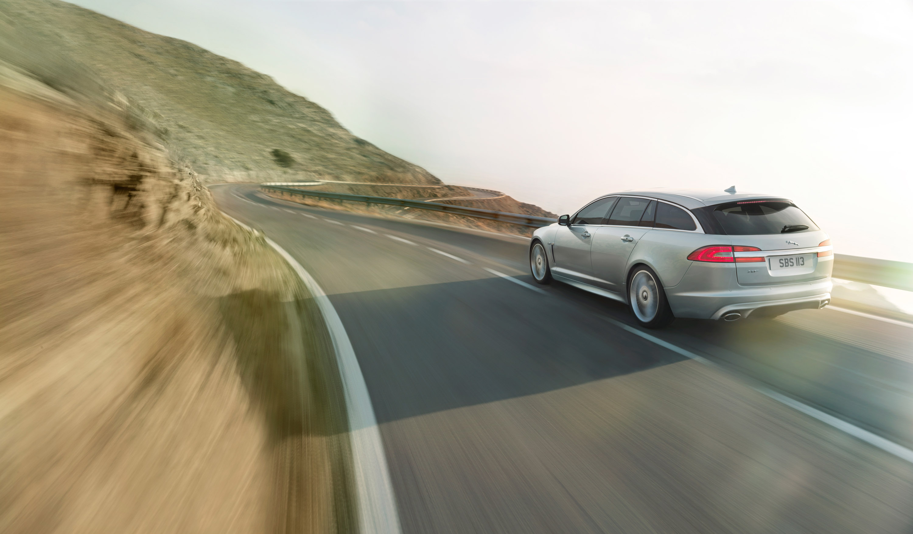 Jaguar XF Sportbrake photo #18