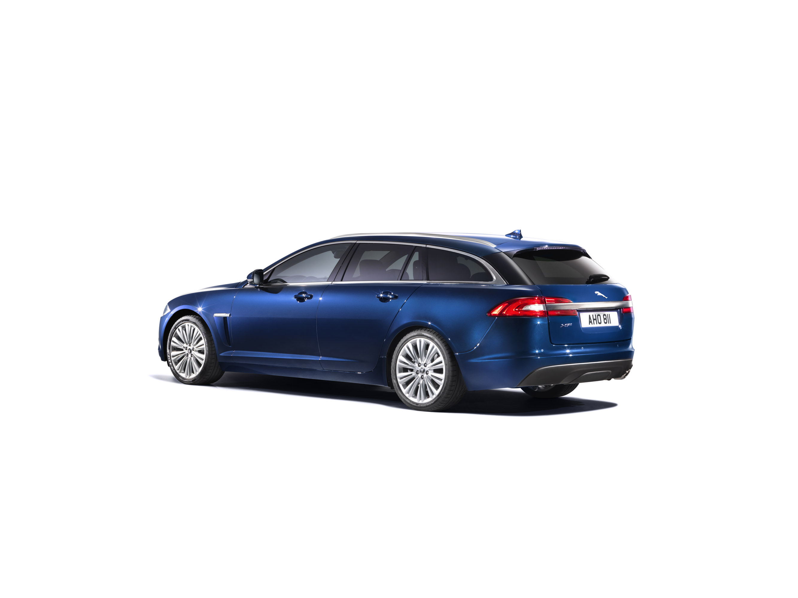 Jaguar XF Sportbrake photo #21