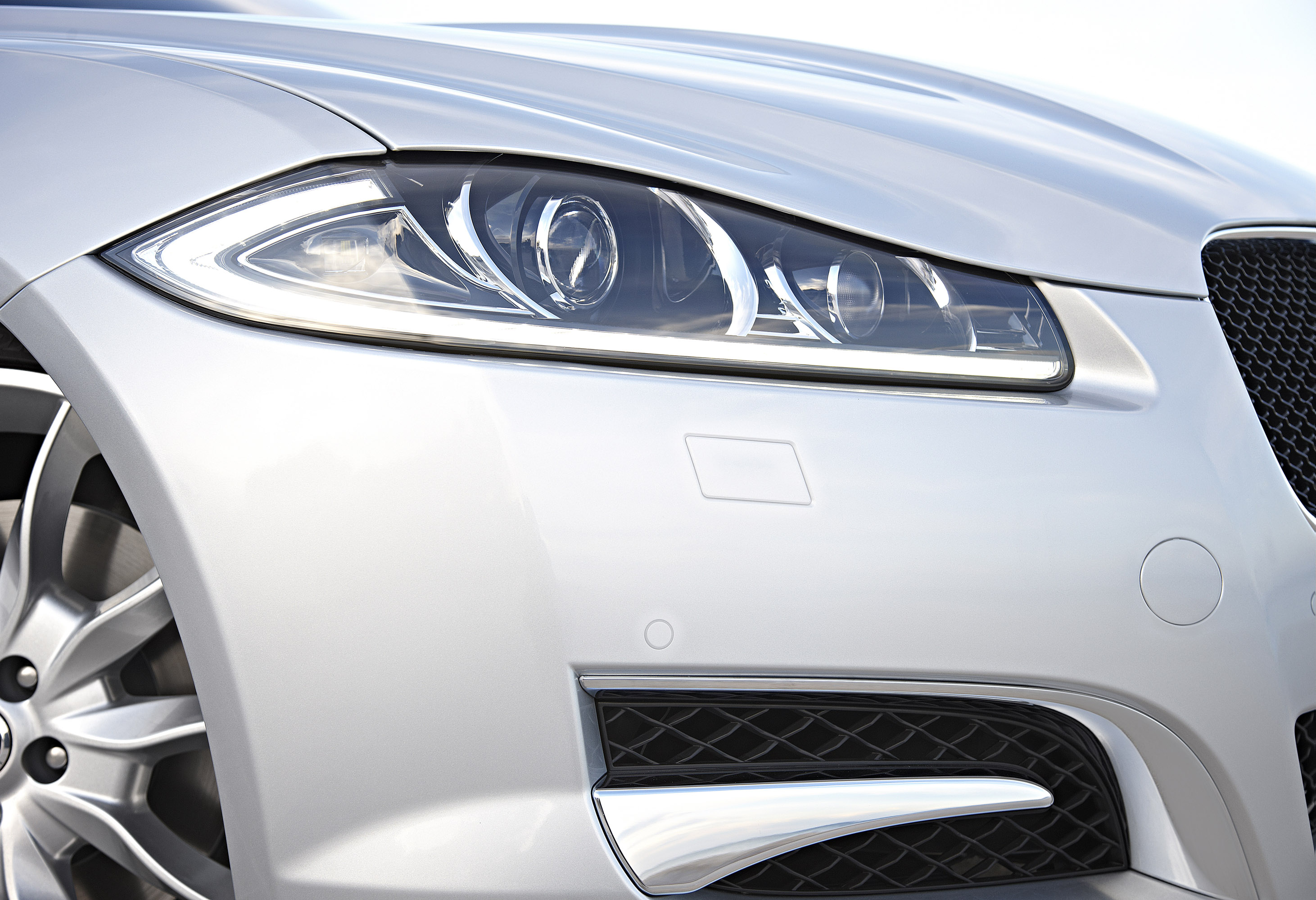Jaguar XF Sportbrake photo #27