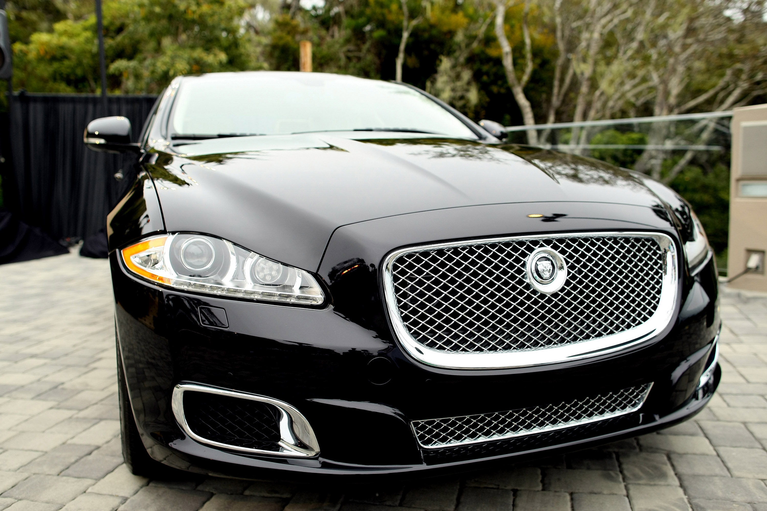 Jaguar XJ Ultimate photo #2