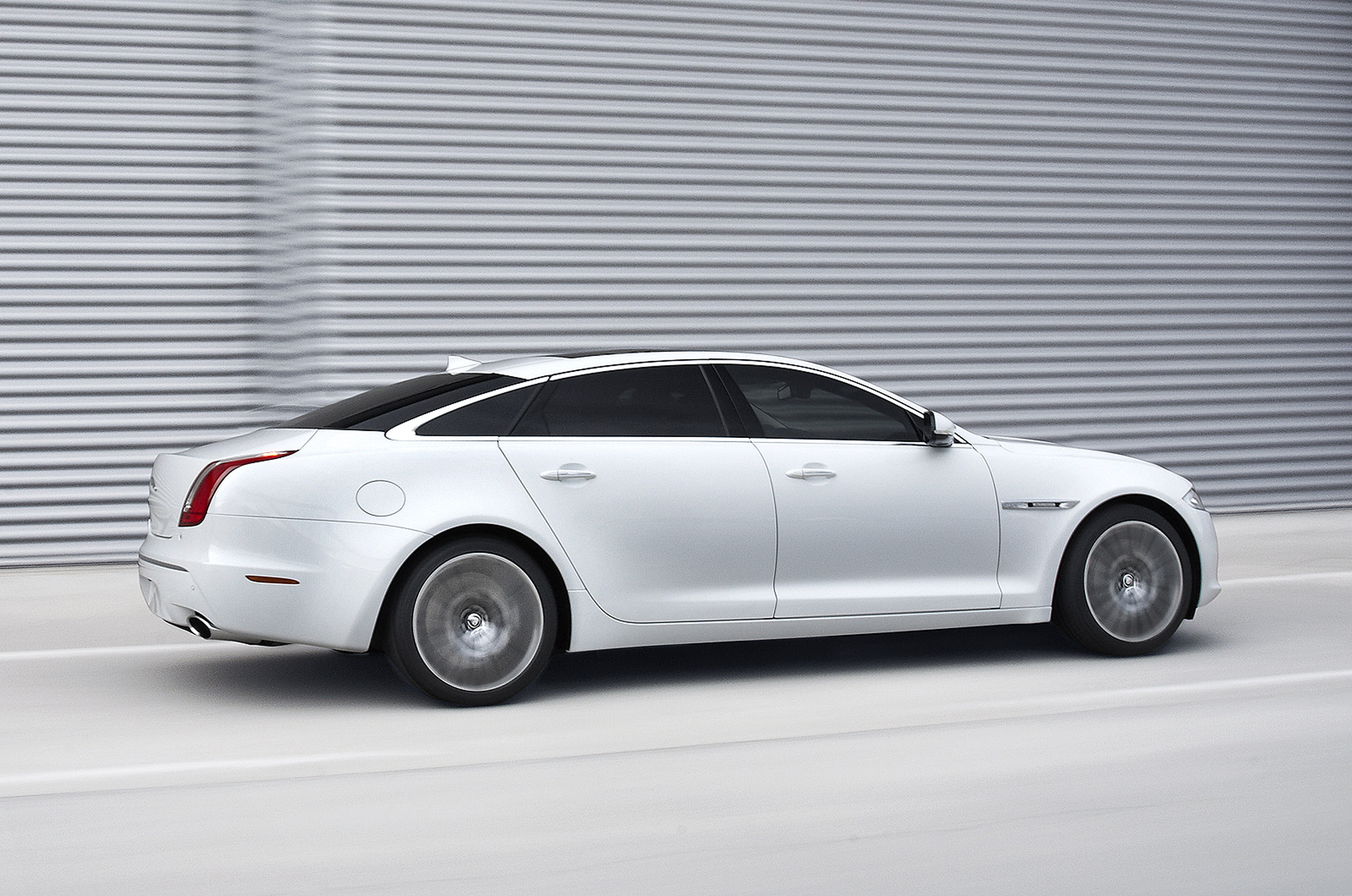 Ягуар XJL Ultimate