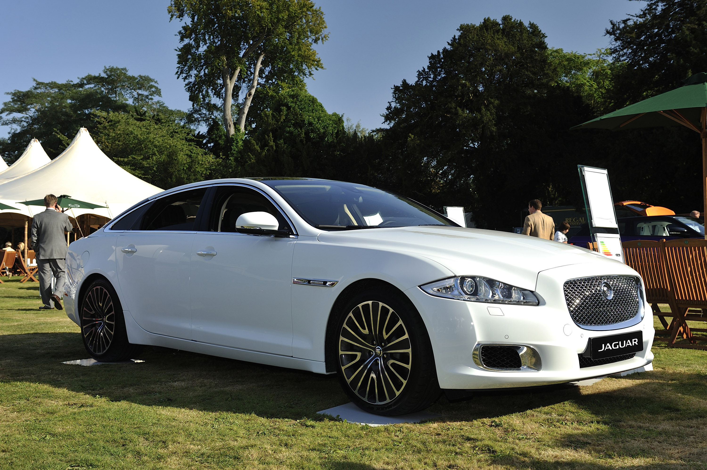 Jaguar XJ Ultimate photo #15