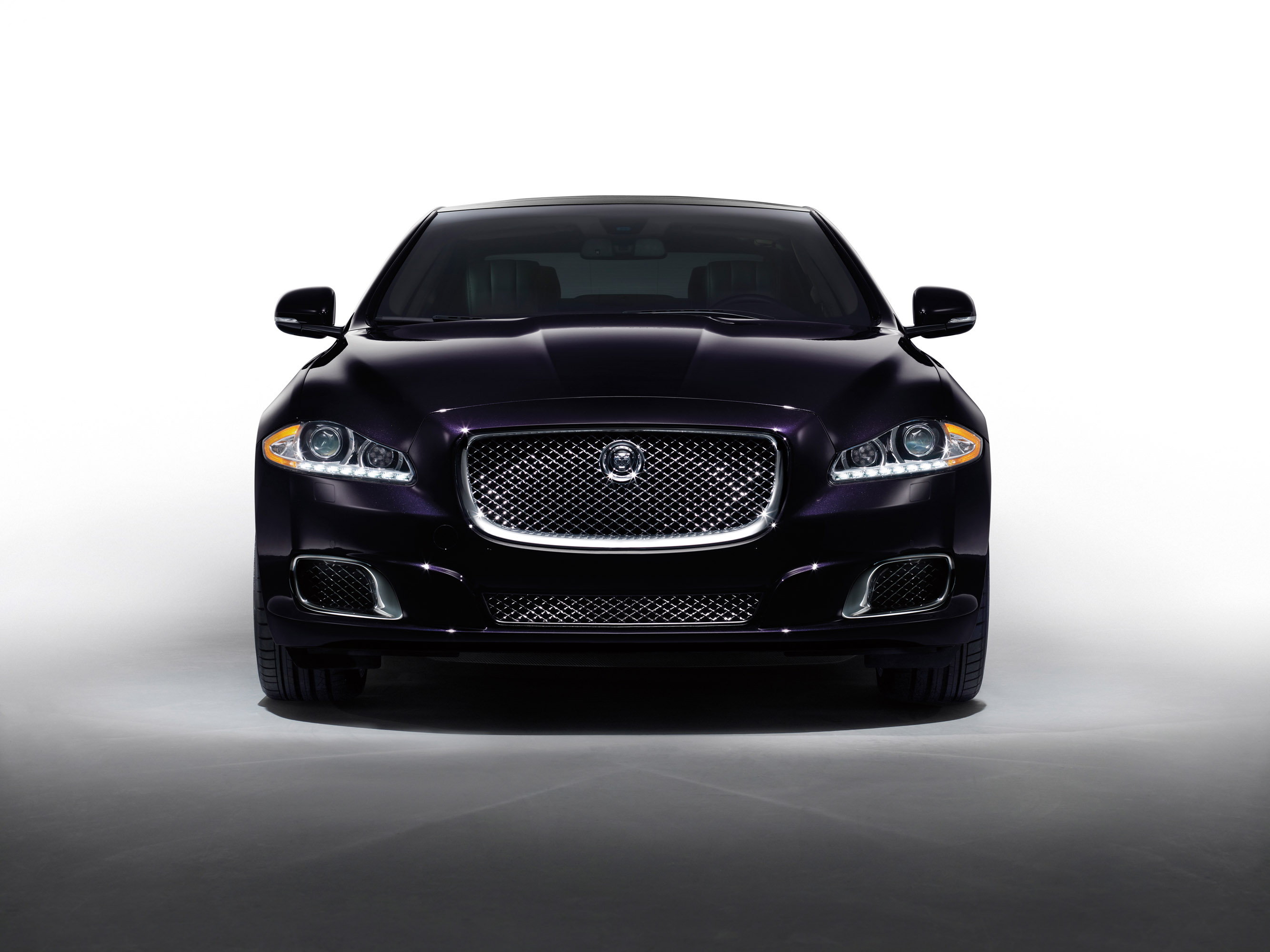 Jaguar XJ Ultimate photo #17