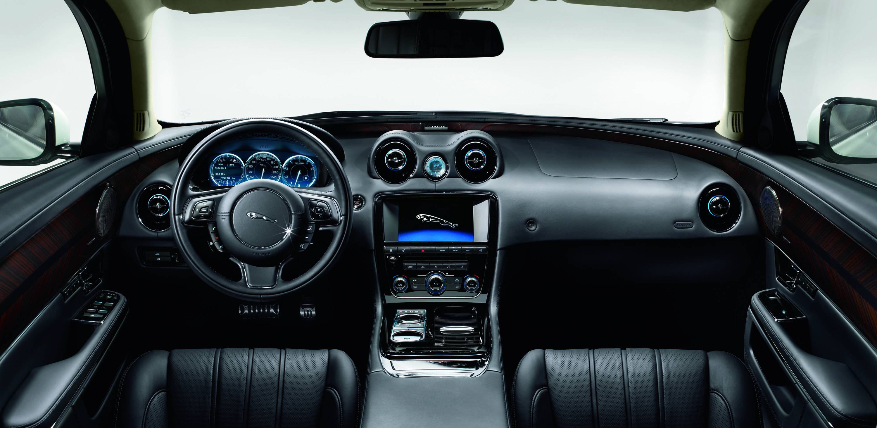 Jaguar XJ Ultimate photo #28