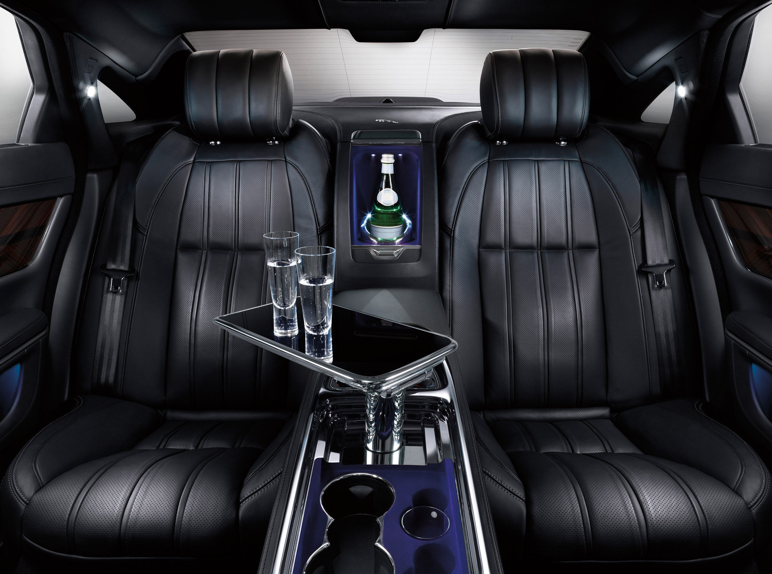 Jaguar XJ Ultimate photo #34