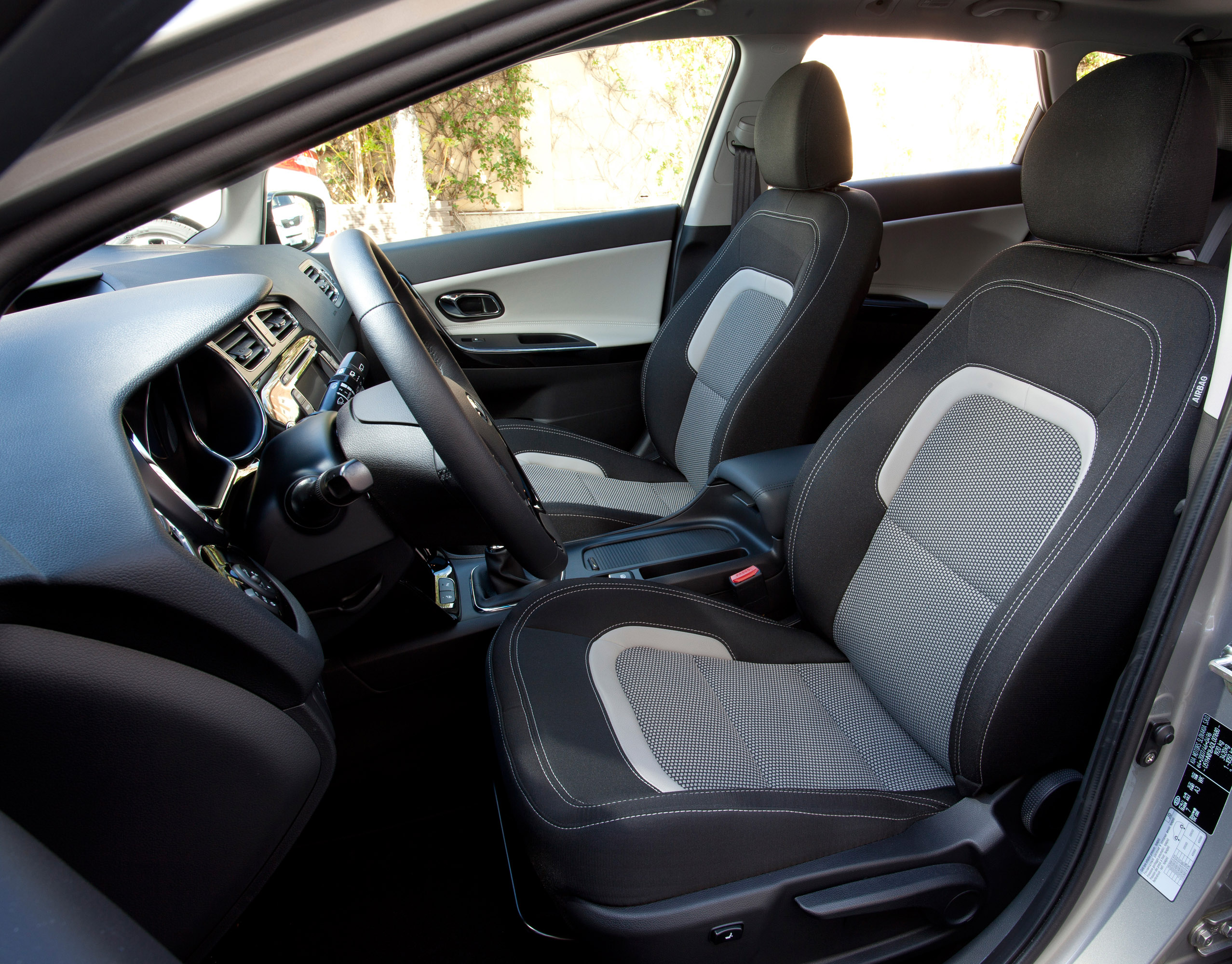 Kia Ceed SW photo #75