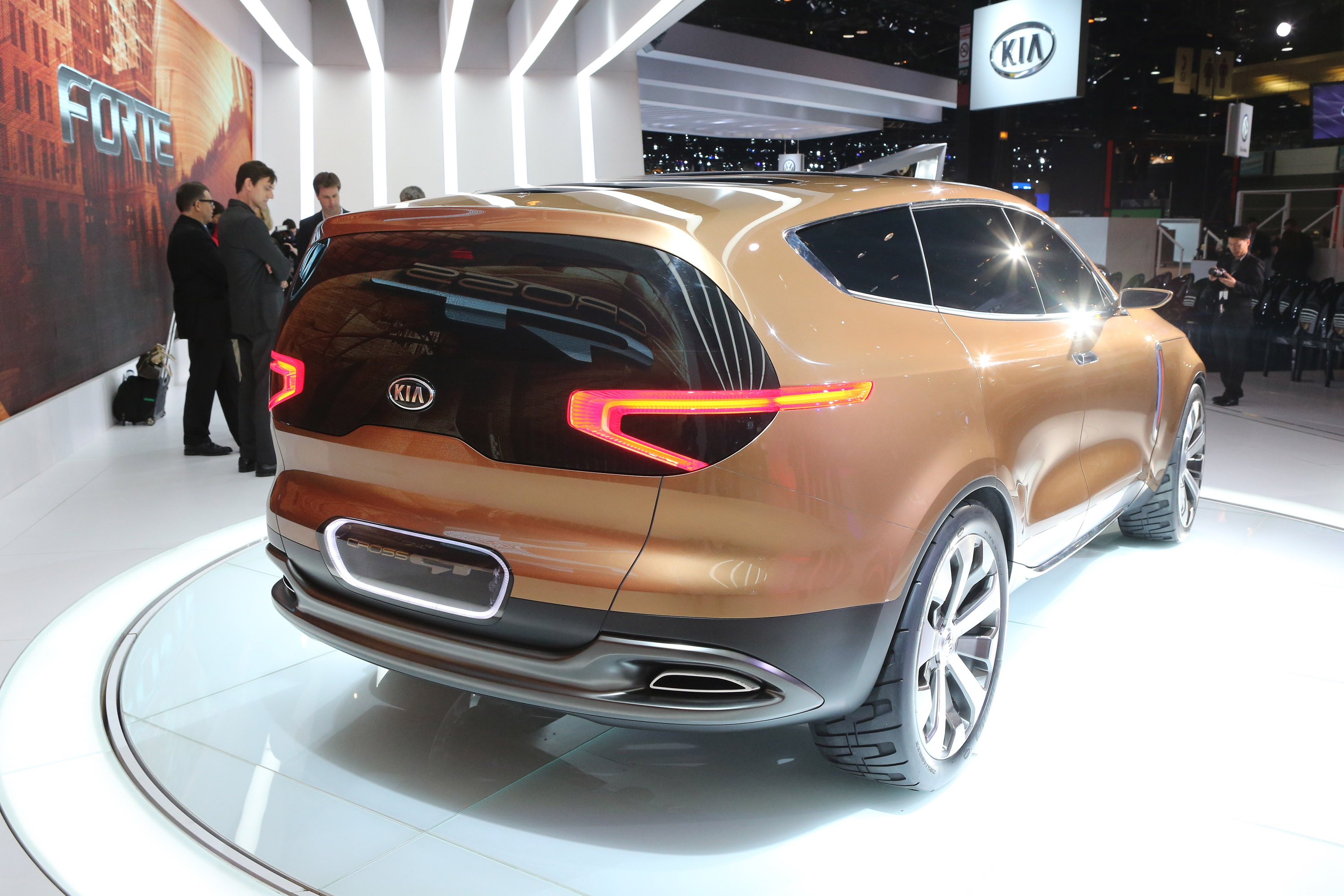 Kia Cross GT Concept photo #8