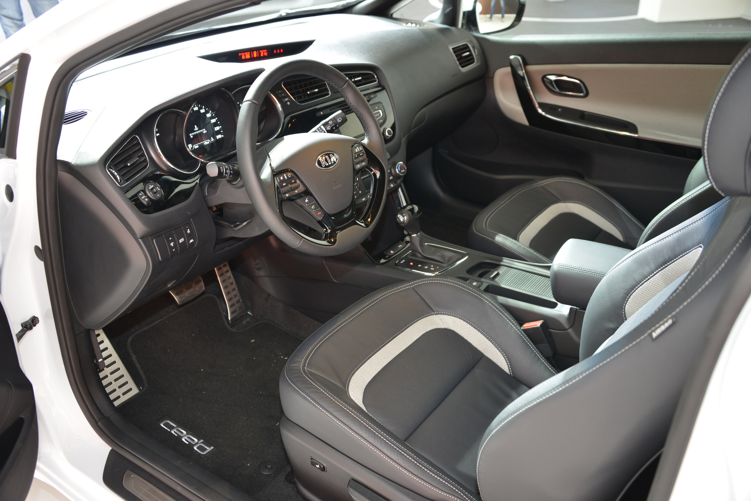 Kia Pro_Ceed photo #19