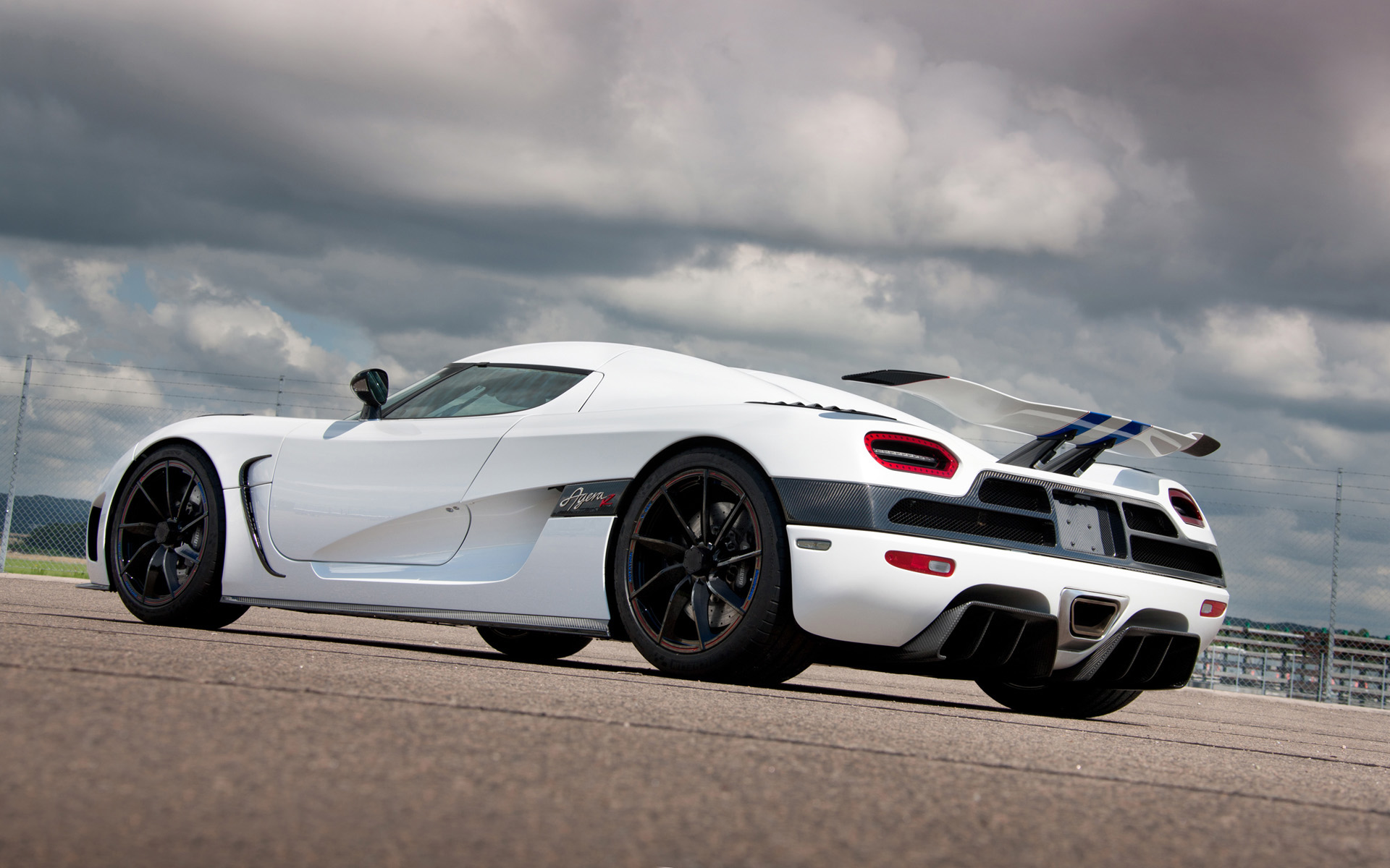 Koenigsegg Agera R photo #17