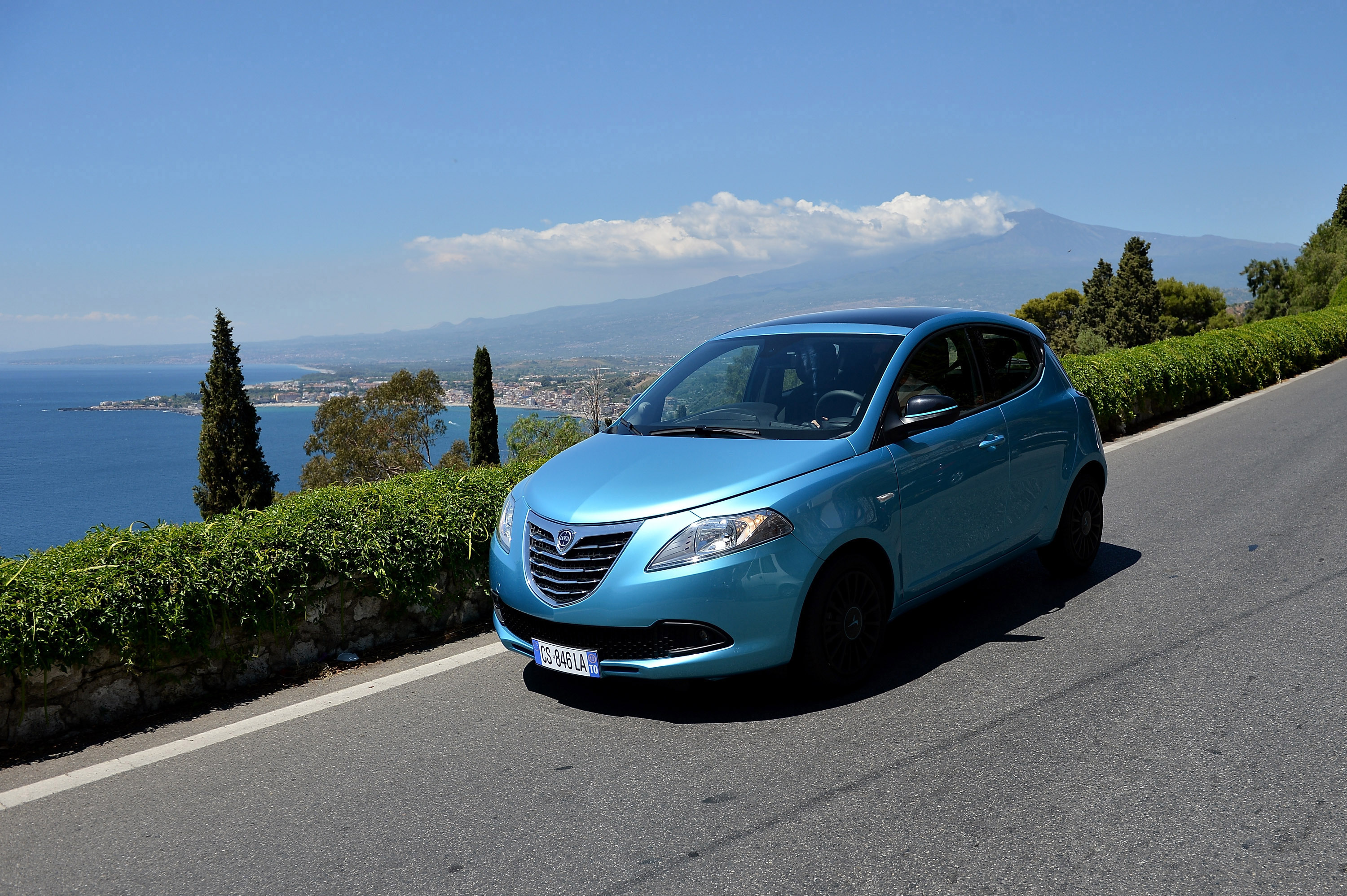 2013 Lancia Ypsilon Elefantino HD Pictures