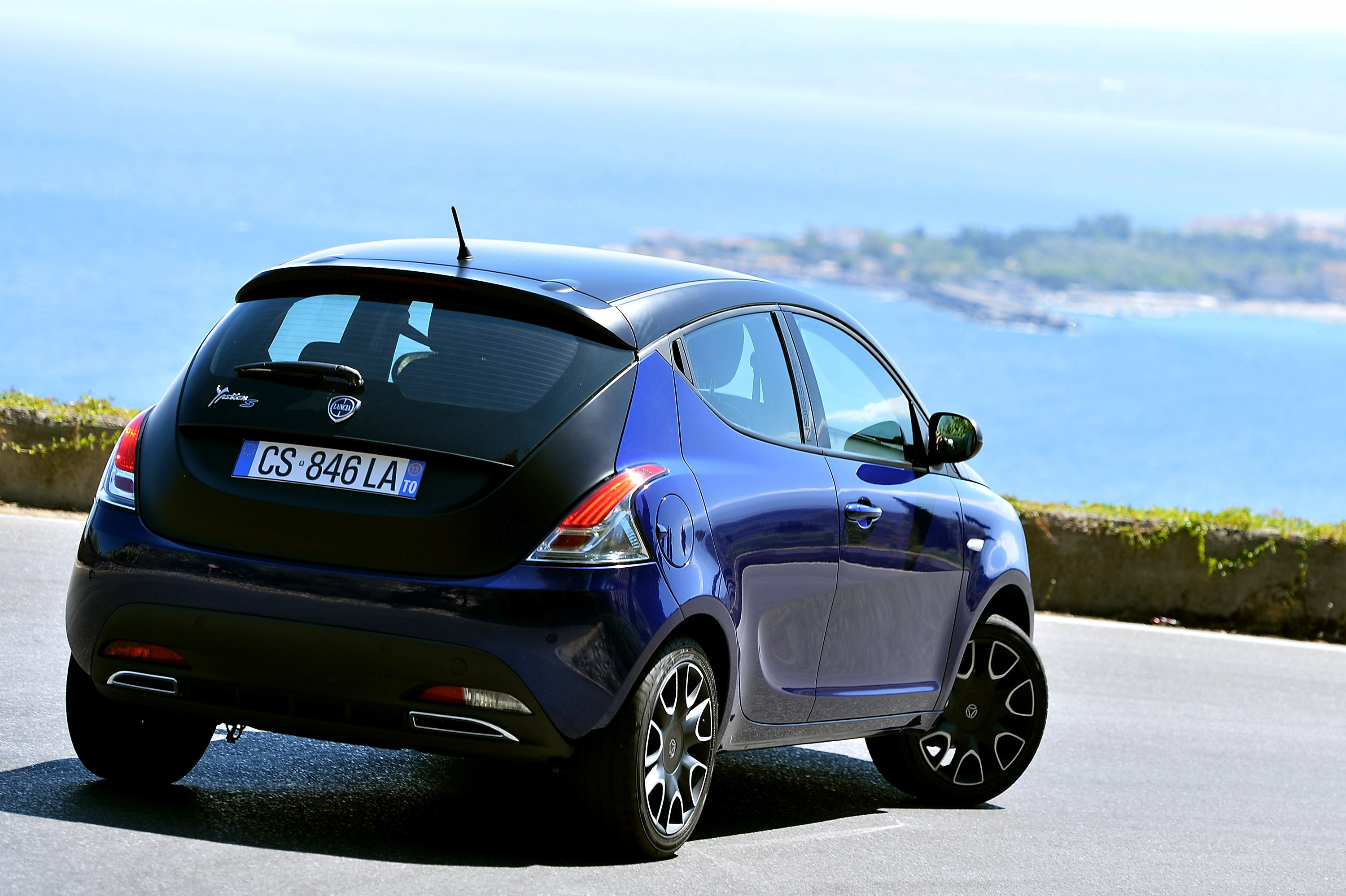 Lancia Ypsilon S MOMODESIGN photo #12