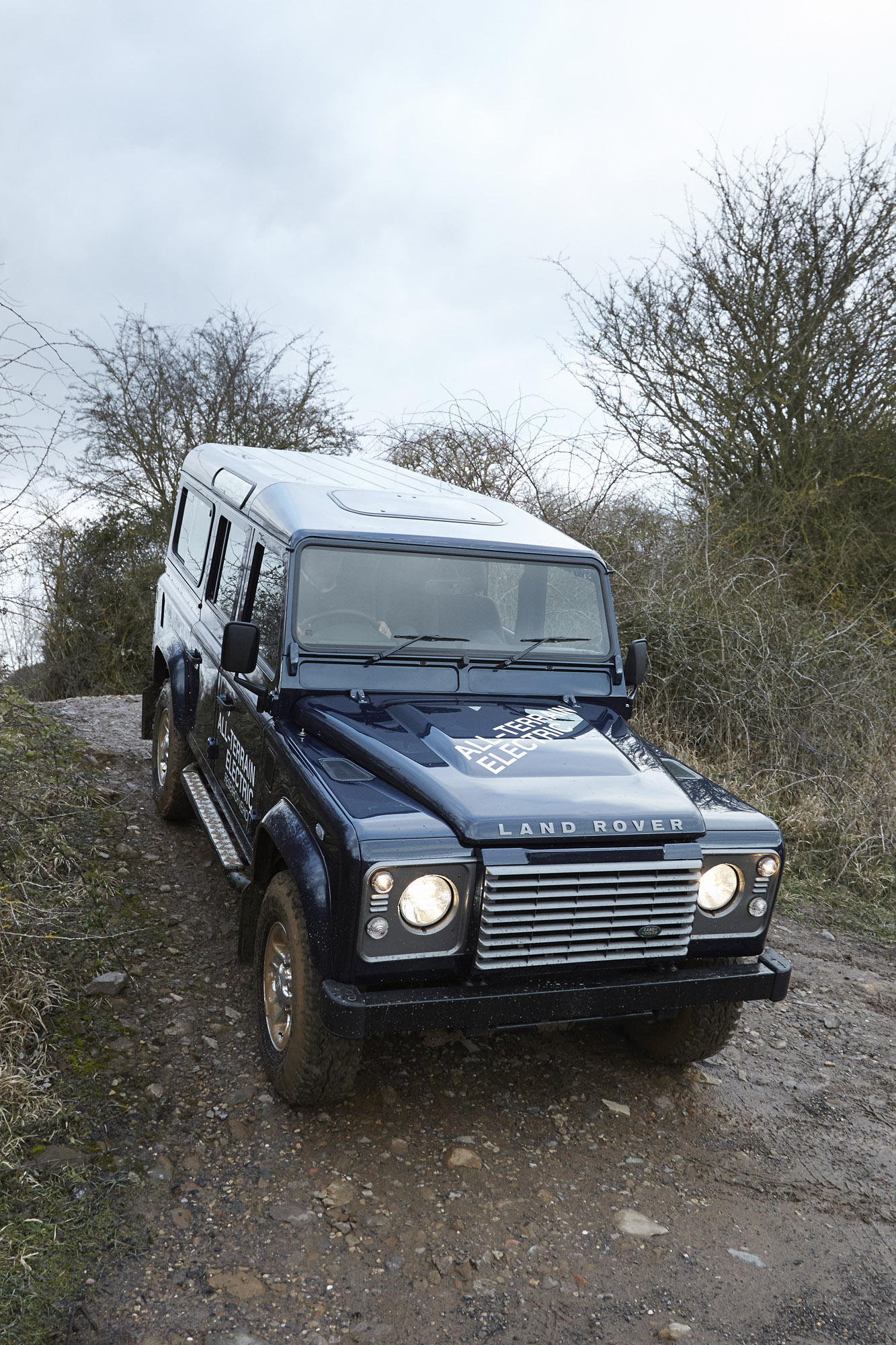 Land Rover Defender Electric Concept photo #14