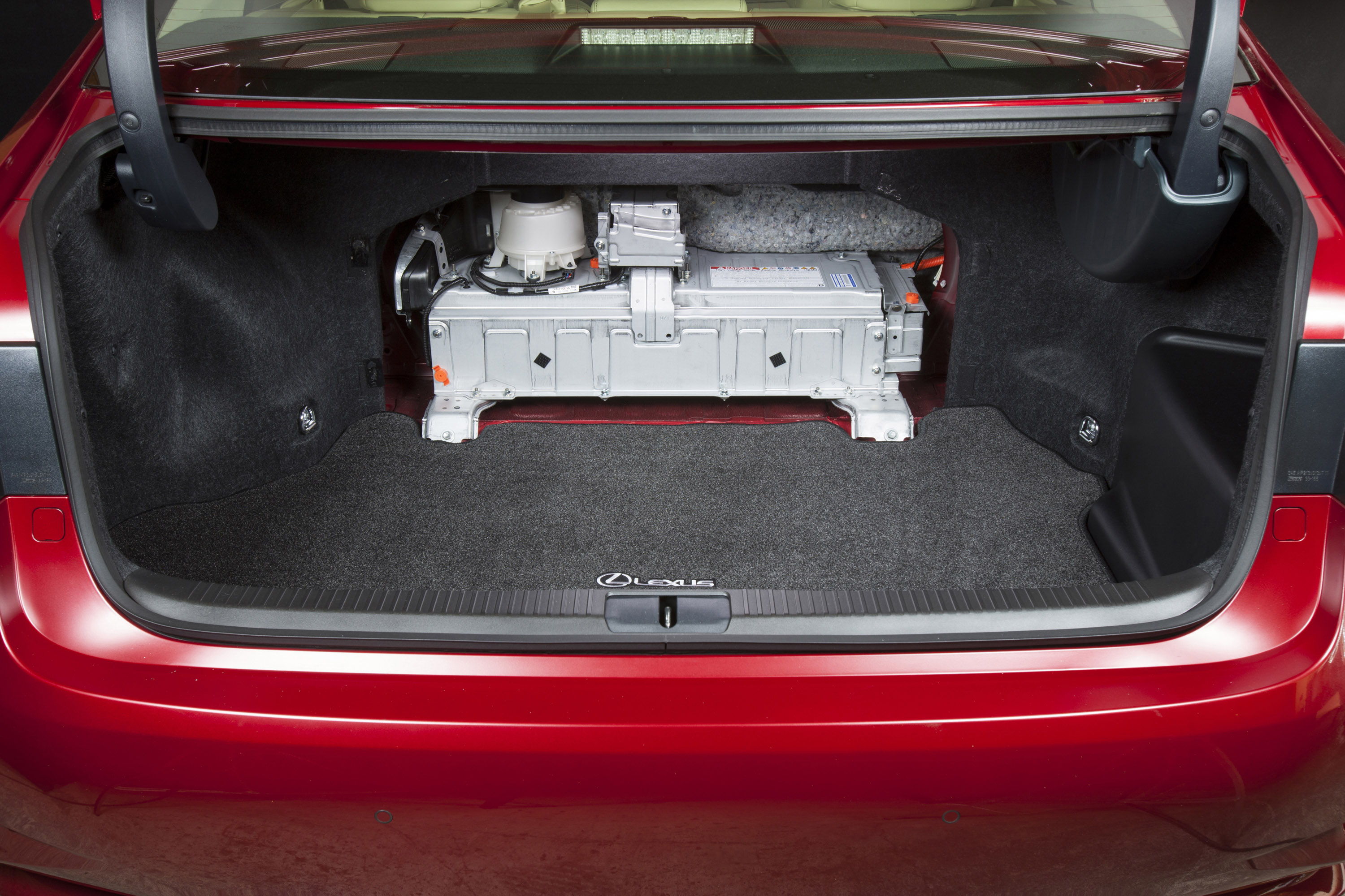 Lexus ES 300h photo #25