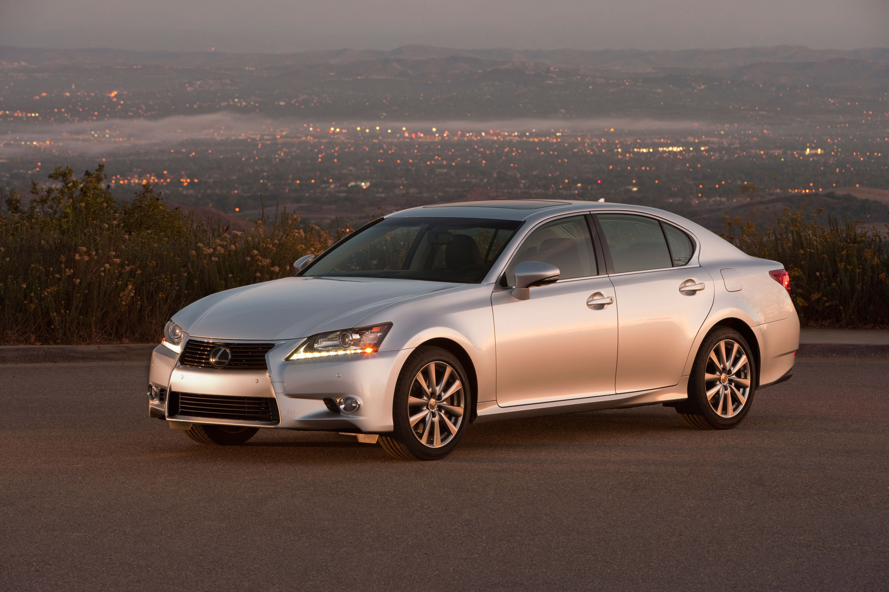 Лексус года. Lexus GS 350 2012. Лексус GS 350 4 поколение. Lexus gs350 2013. Lexus GS 350 4 поколение.