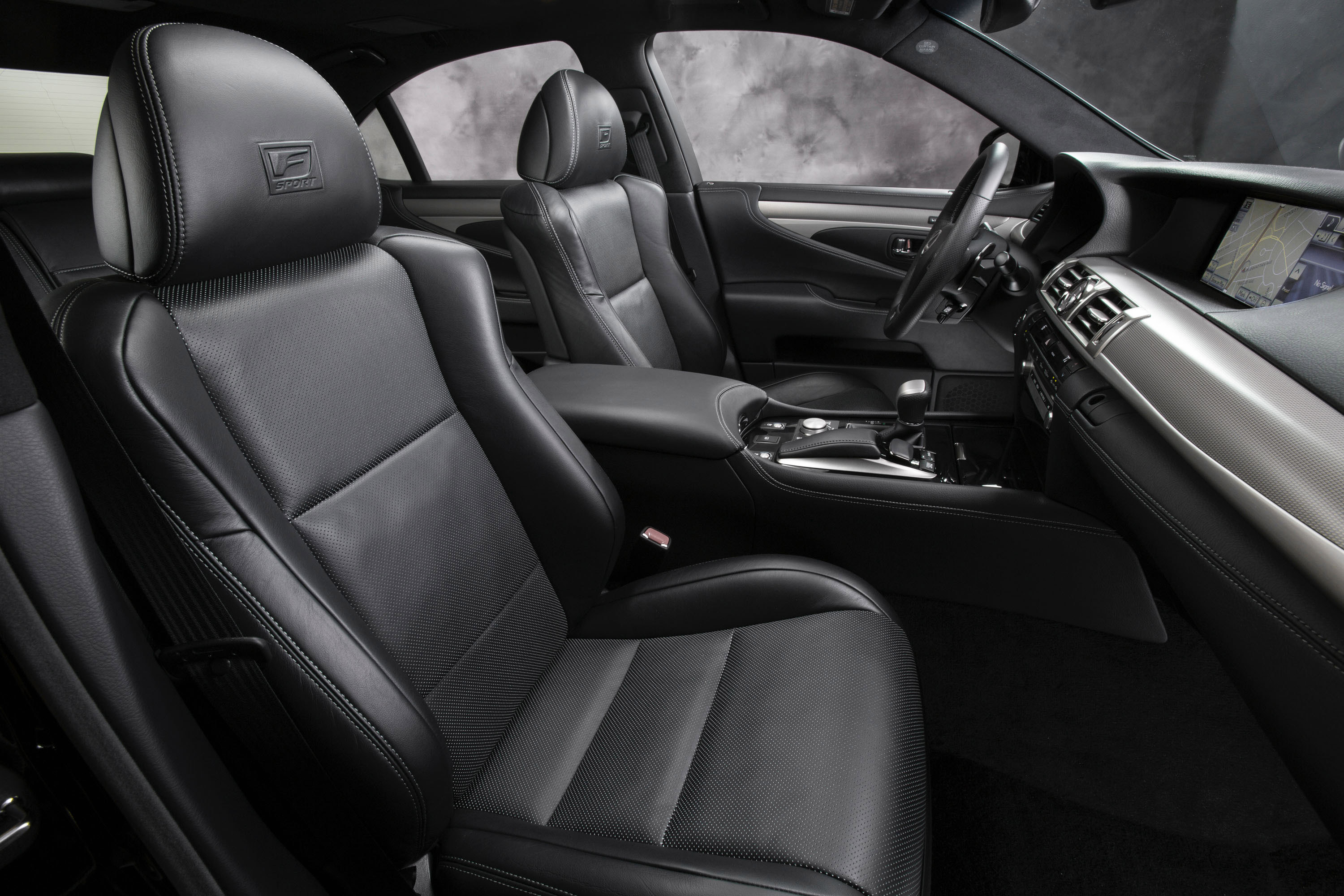 Lexus LS 460 F Sport photo #30