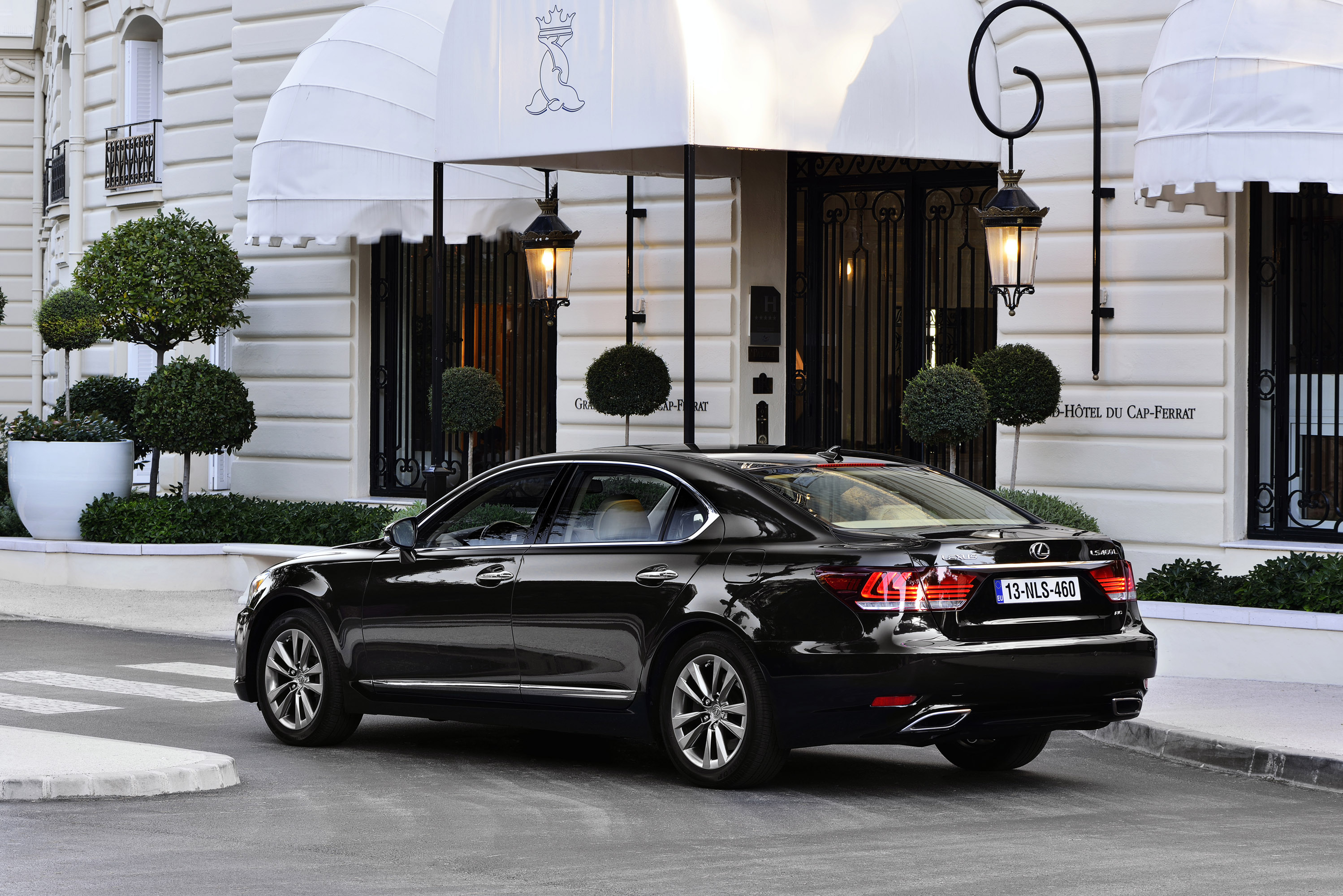 Lexus LS EU-Version photo #61