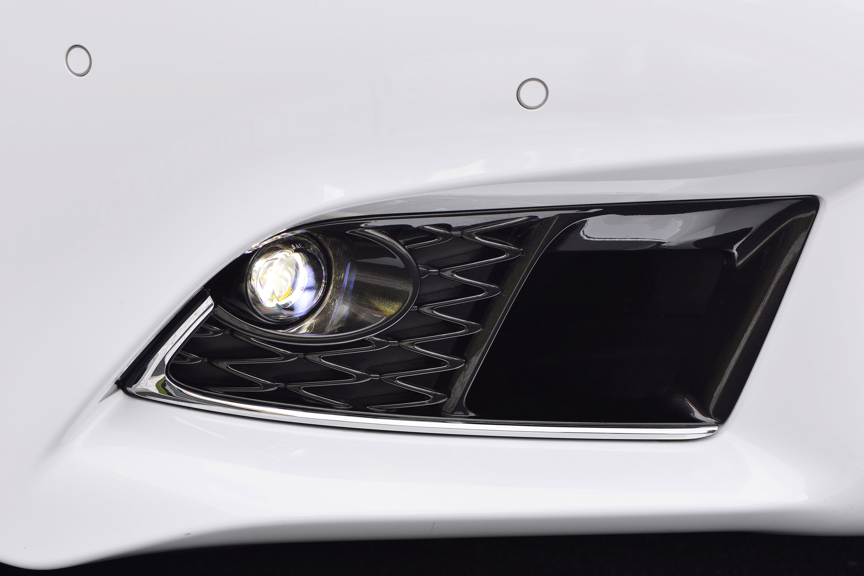 Lexus LS EU-Version photo #87