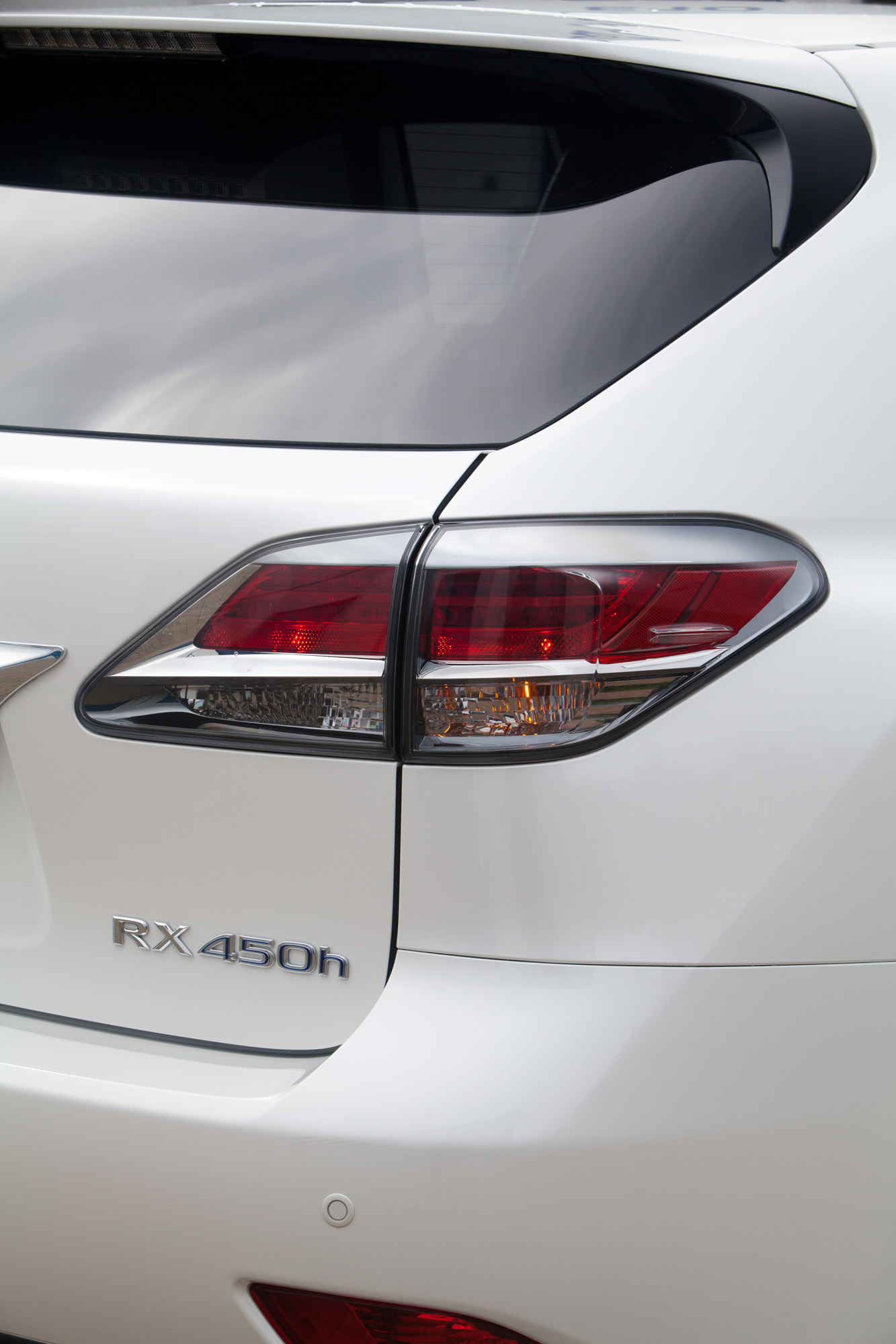 Lexus RX 450h F Sport photo #23
