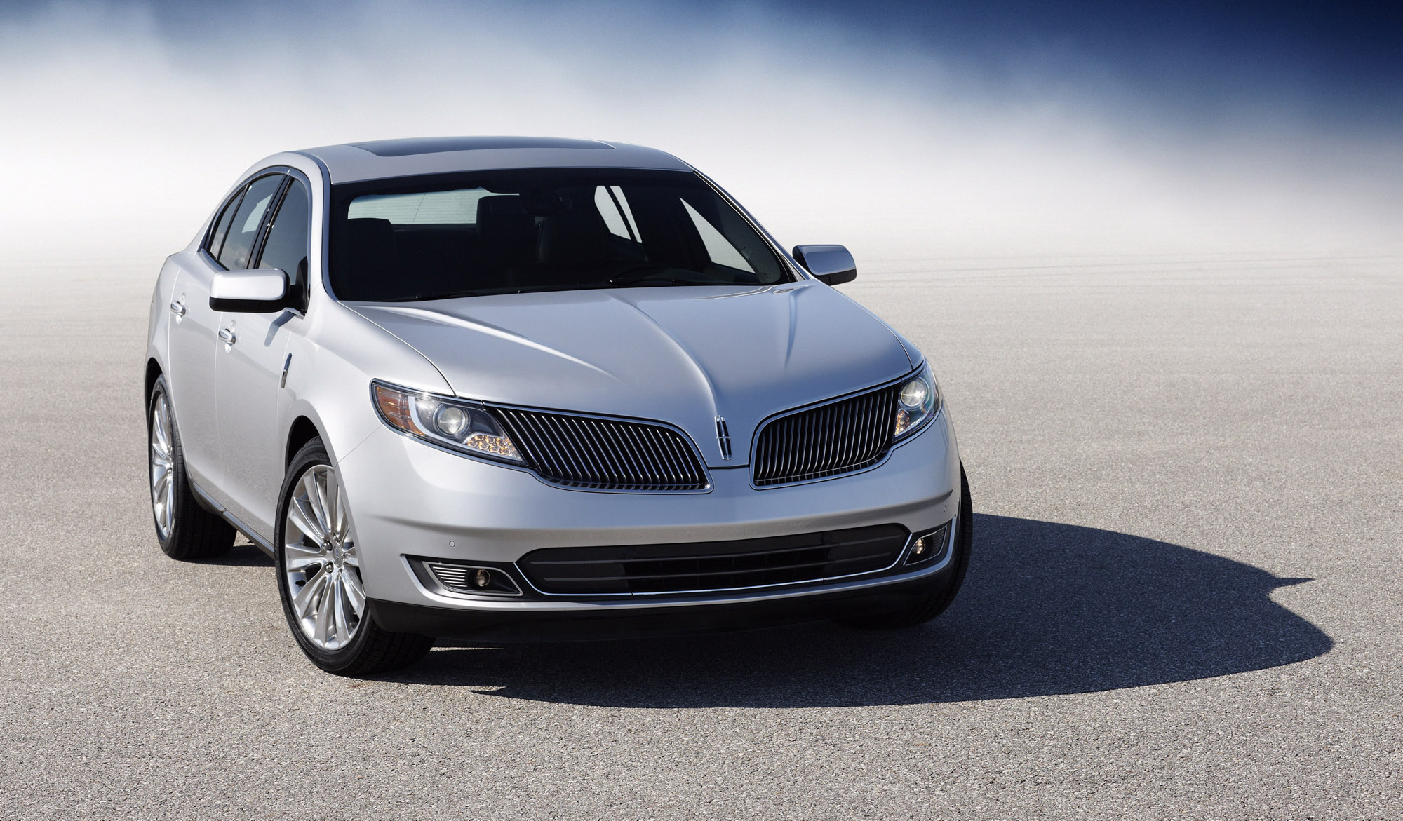 Lincoln MKS photo #2