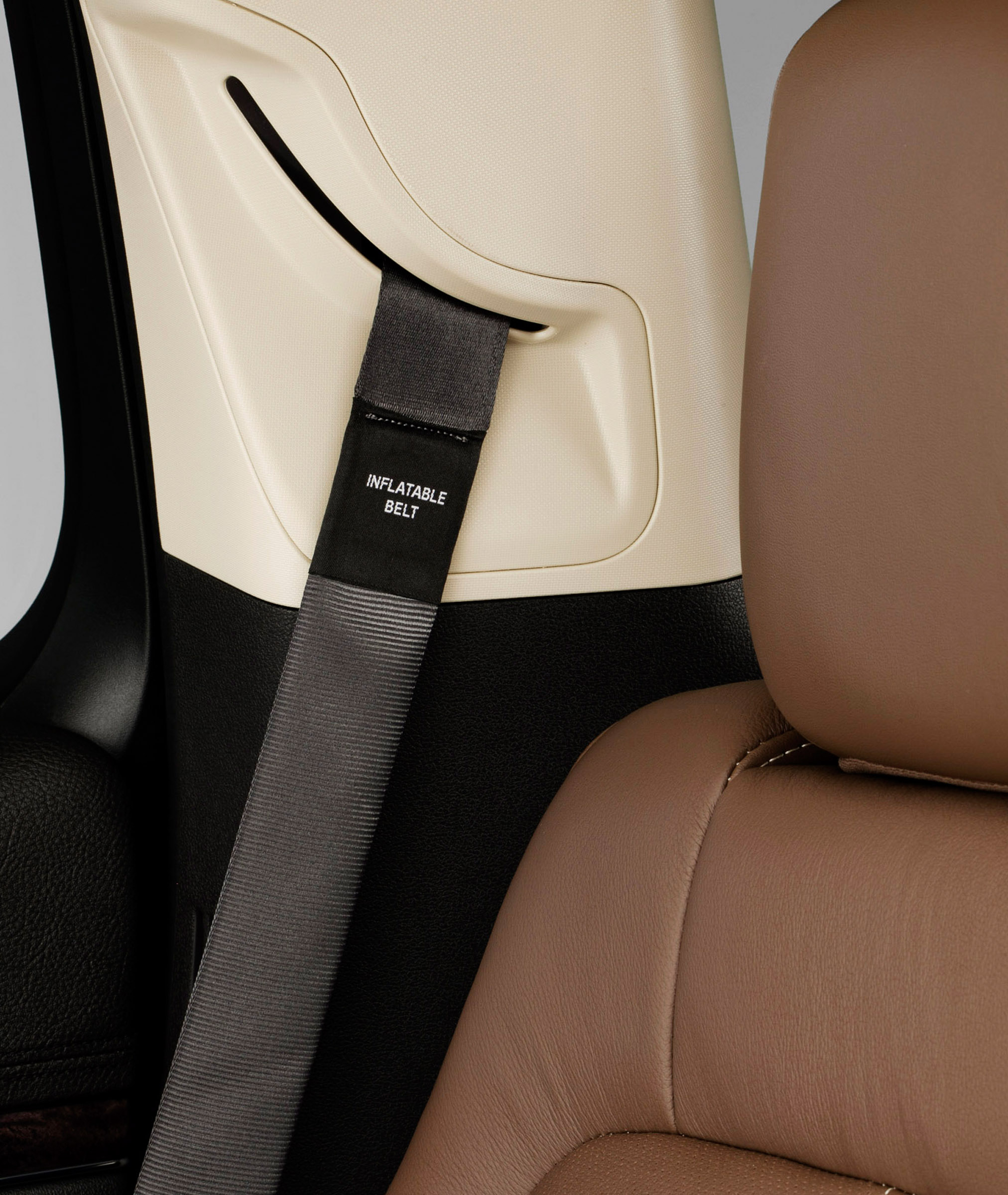 Lincoln MKT photo #20