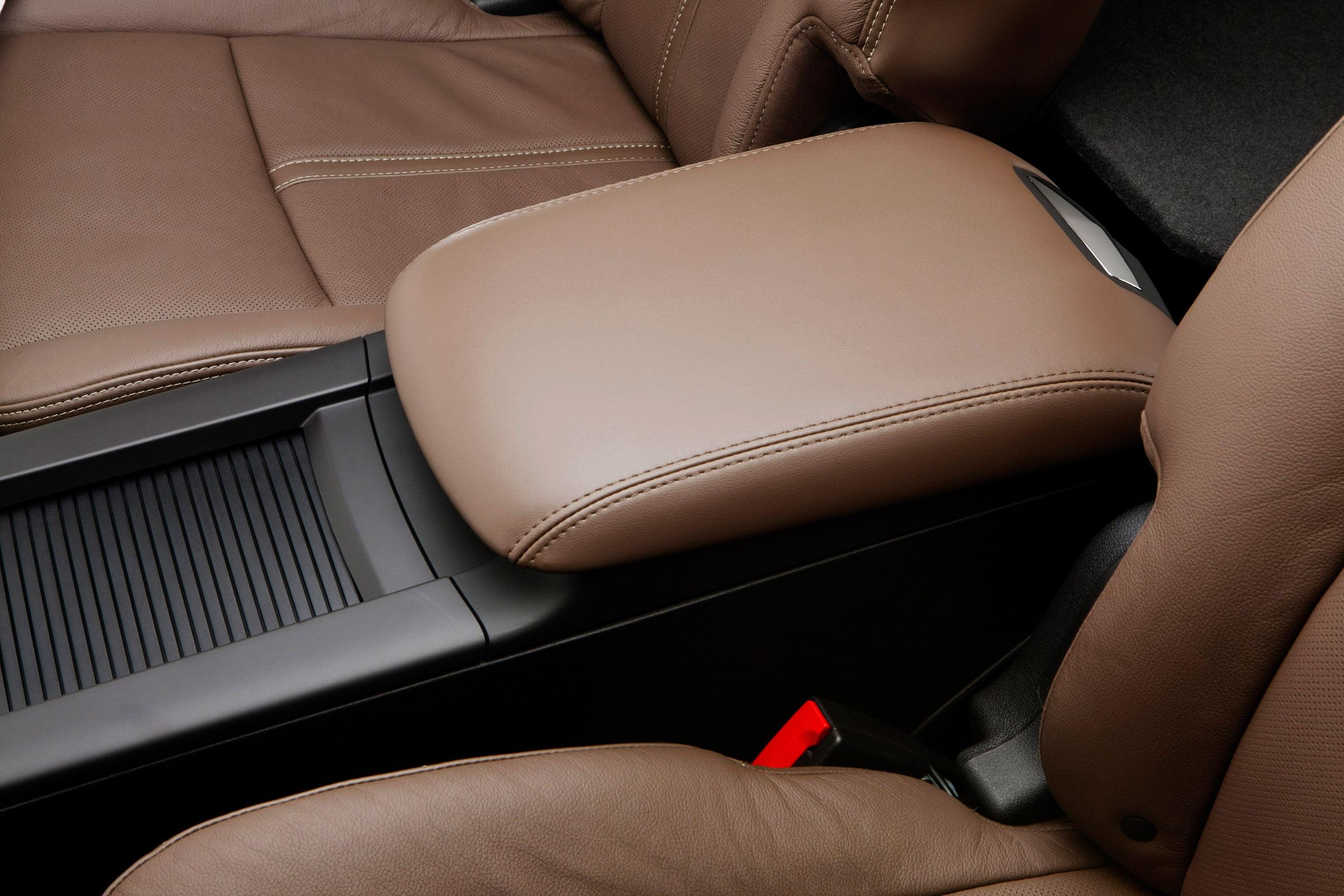 Lincoln MKT photo #21