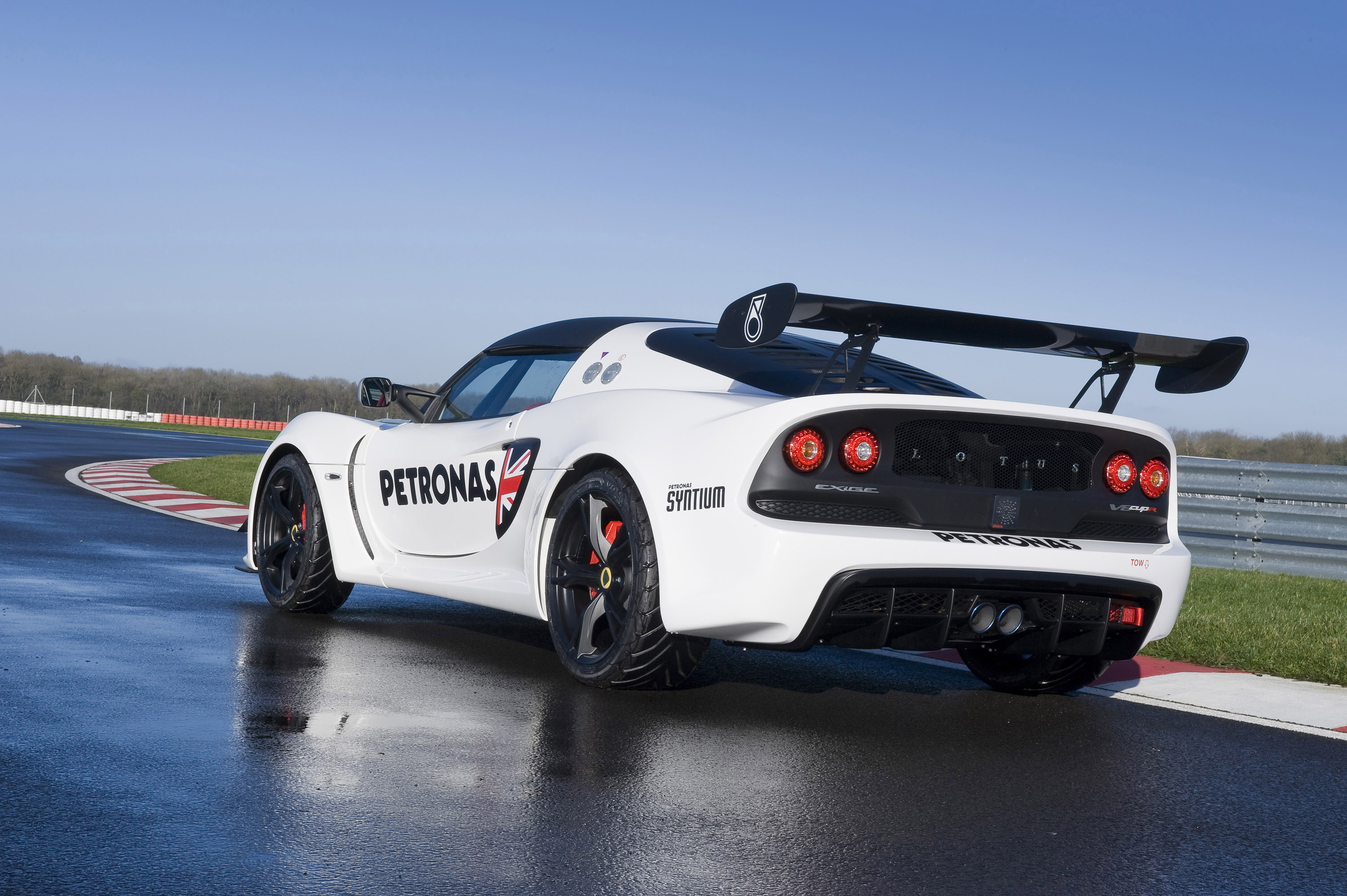 Lotus Exige V6 Cup R photo #15
