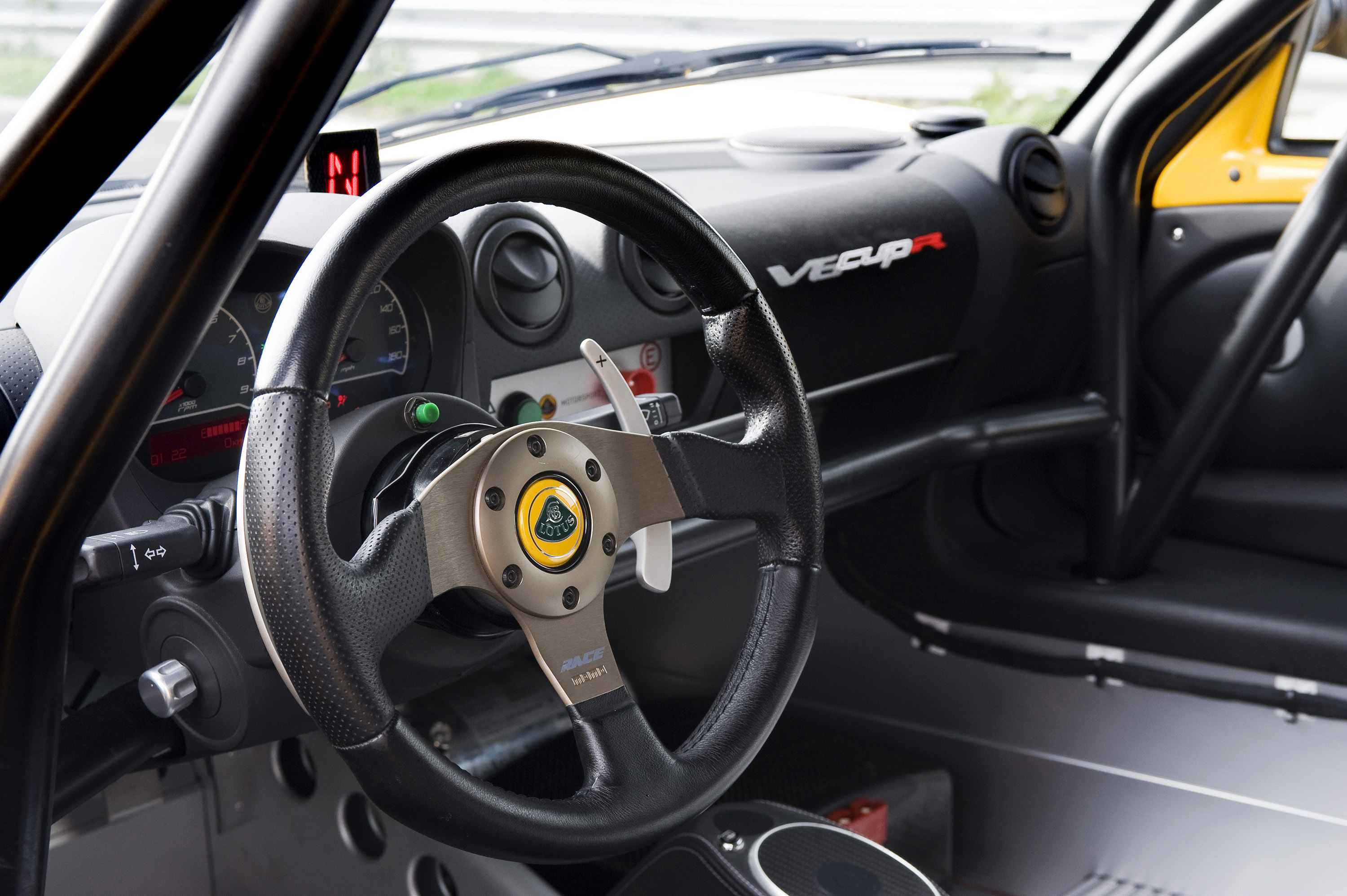 Lotus Exige V6 Cup R photo #24
