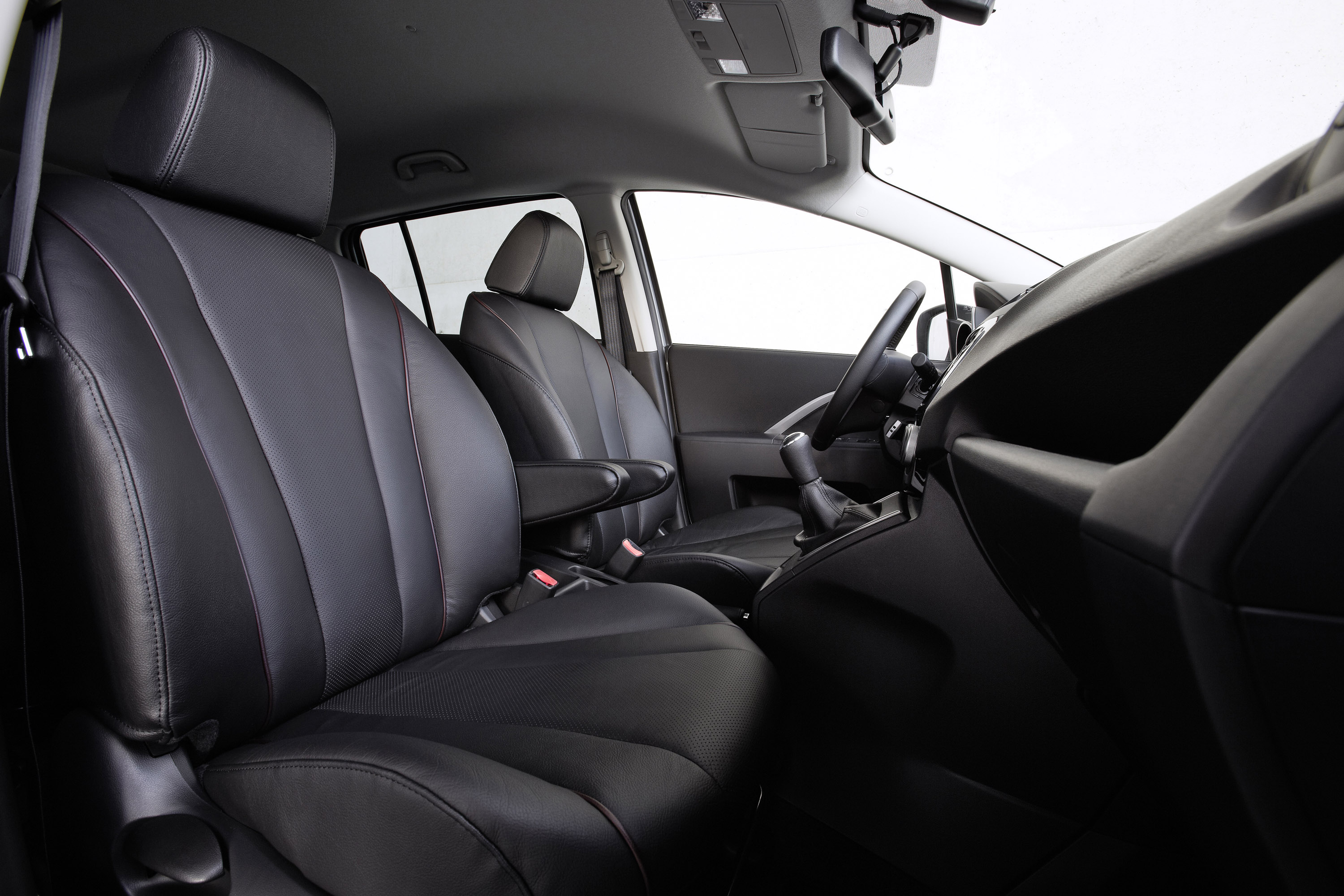 Mazda 5 photo #18
