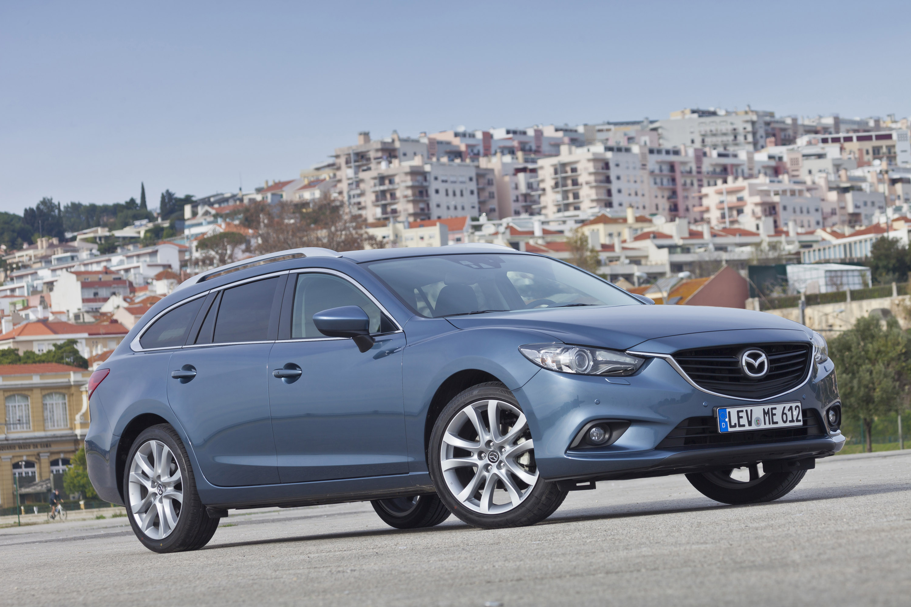 Mazda 6 Wagon photo #28