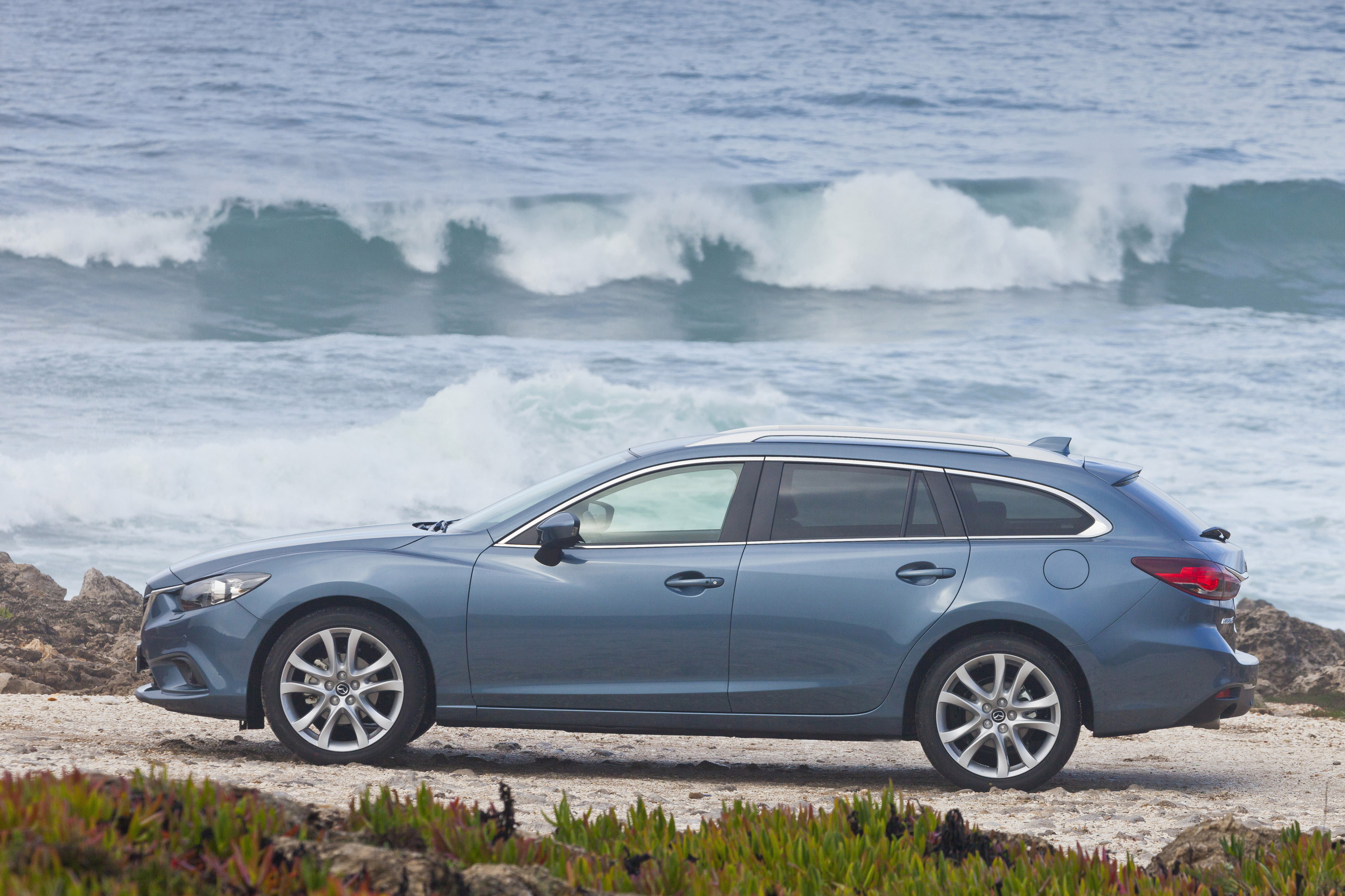 Mazda 6 Wagon photo #53