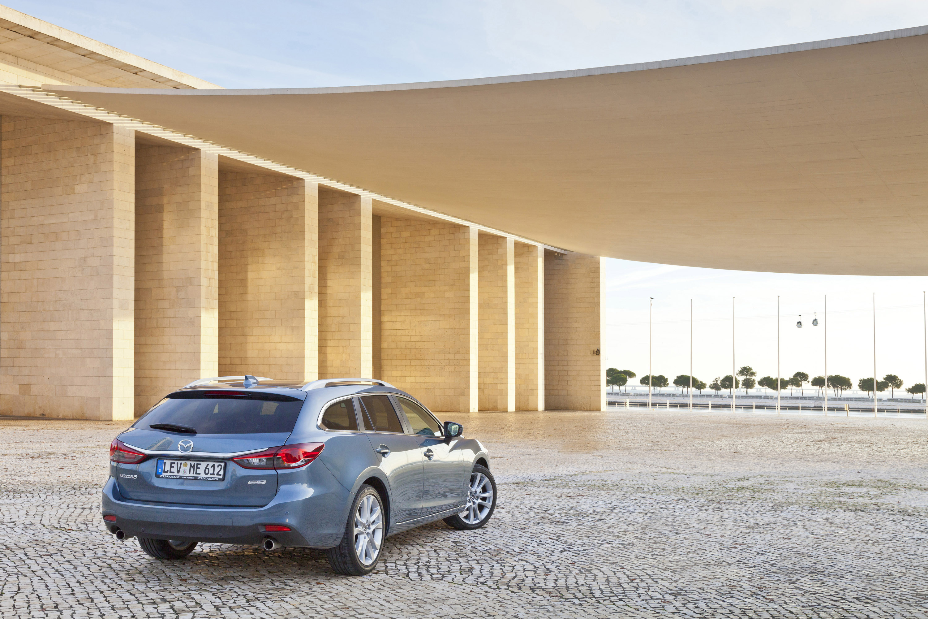 Mazda 6 Wagon photo #55