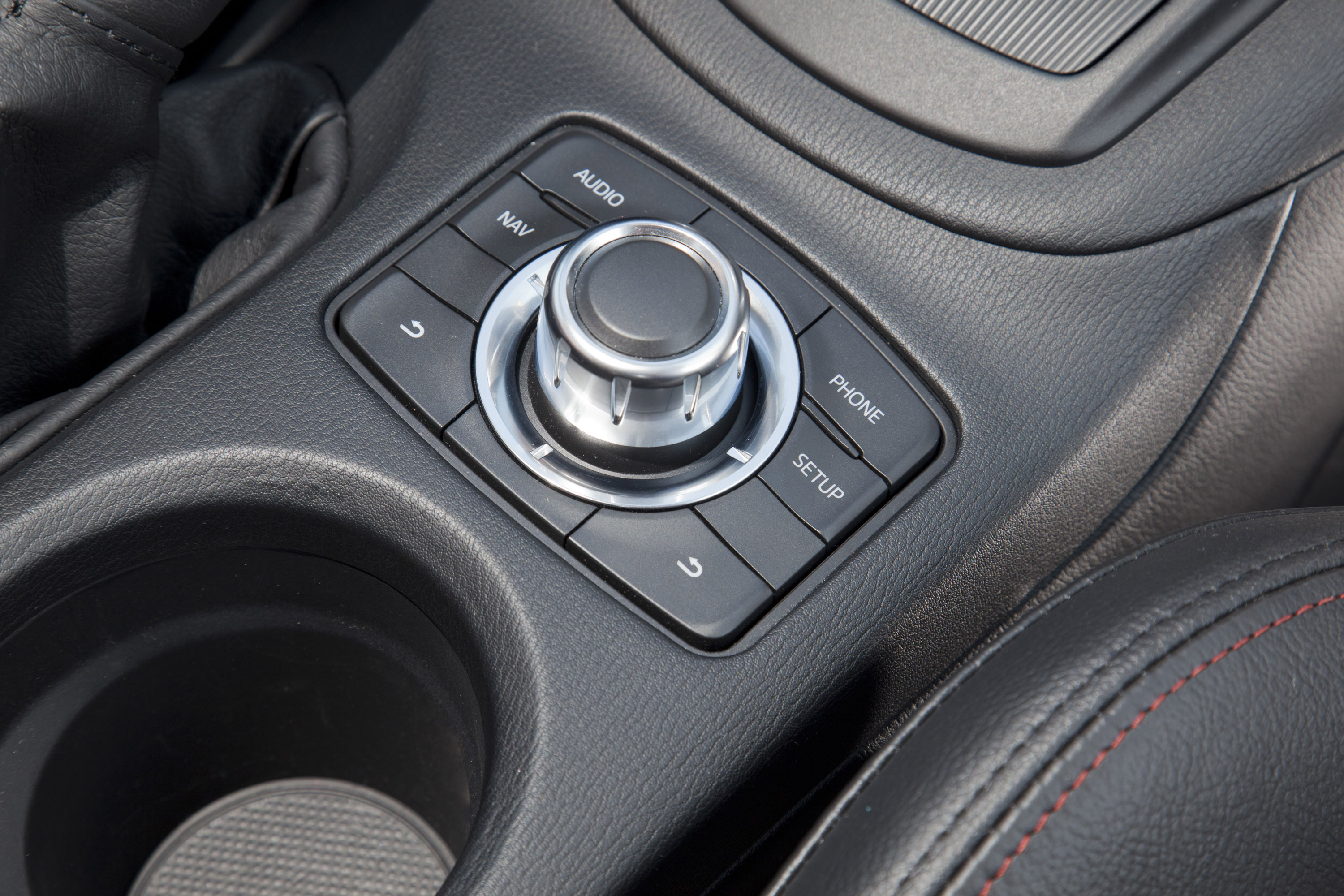Управление сх 5. Кнопка полного привода Мазда cx5. Мазда CX-5 2015 полный привод кнопка. Mazda CX-5 Active переключатель привода. Джойстик мультимедиа Mazda CX-5 2012.