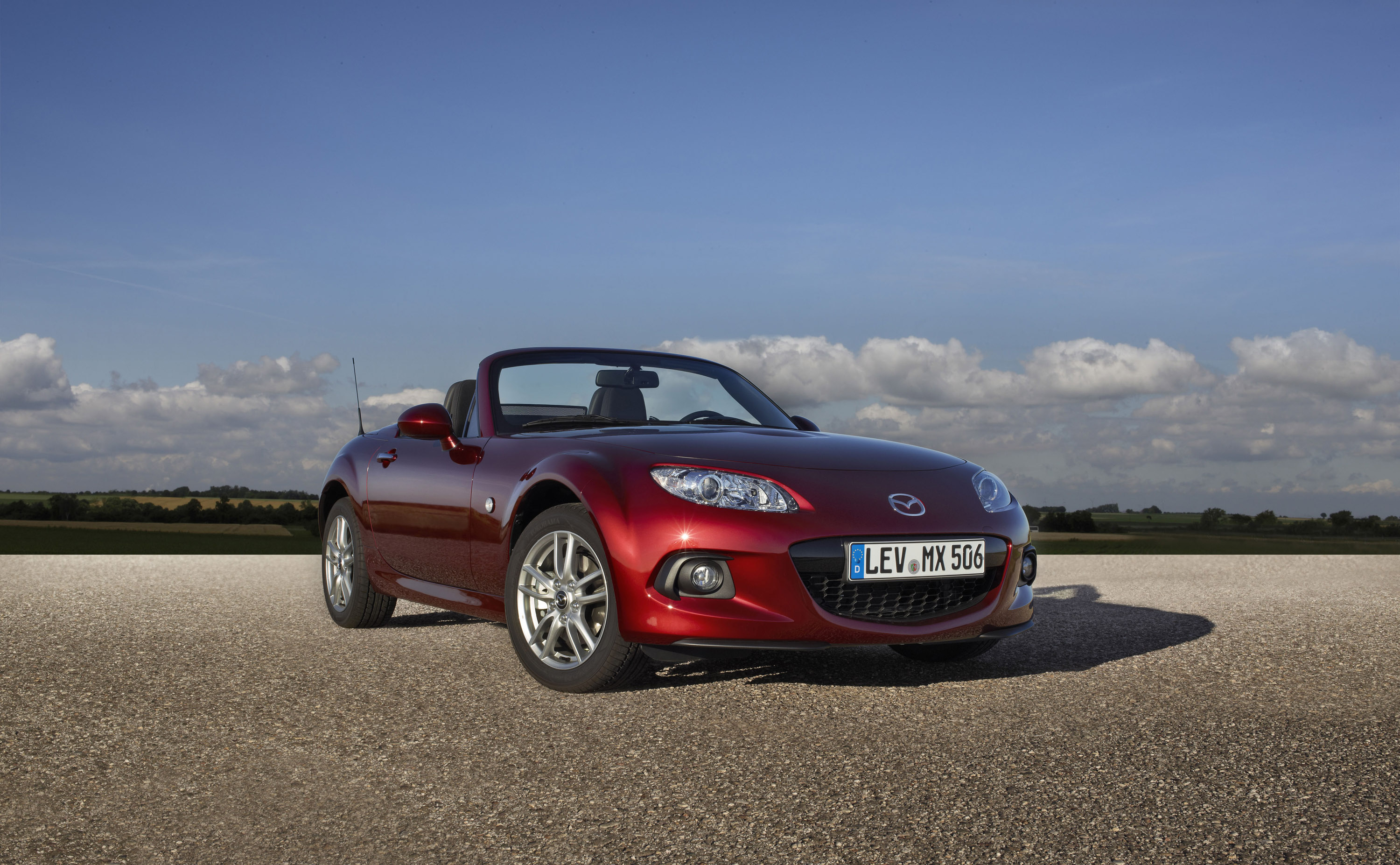 Mazda MX-5 Roadster Coupe photo #1