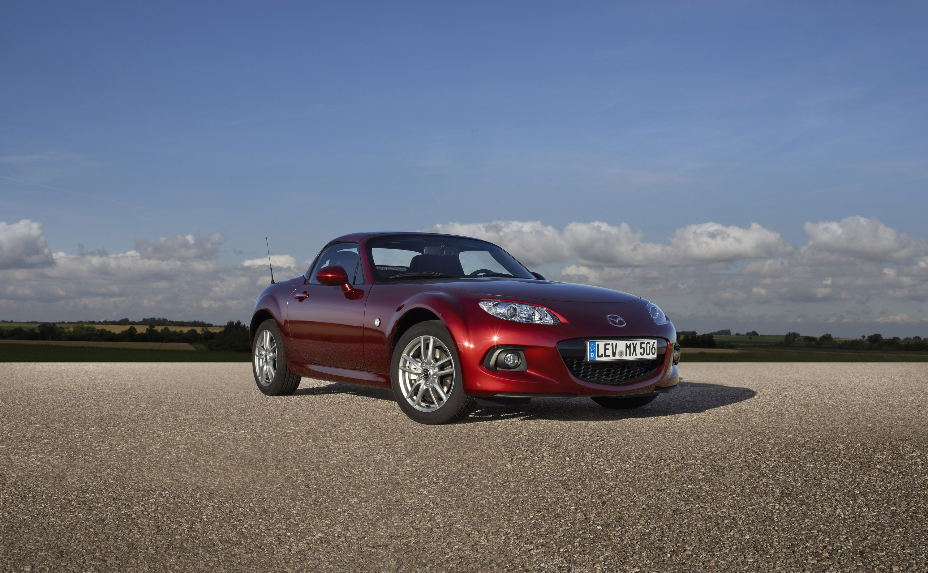 Mazda MX-5 Roadster Coupe photo #2