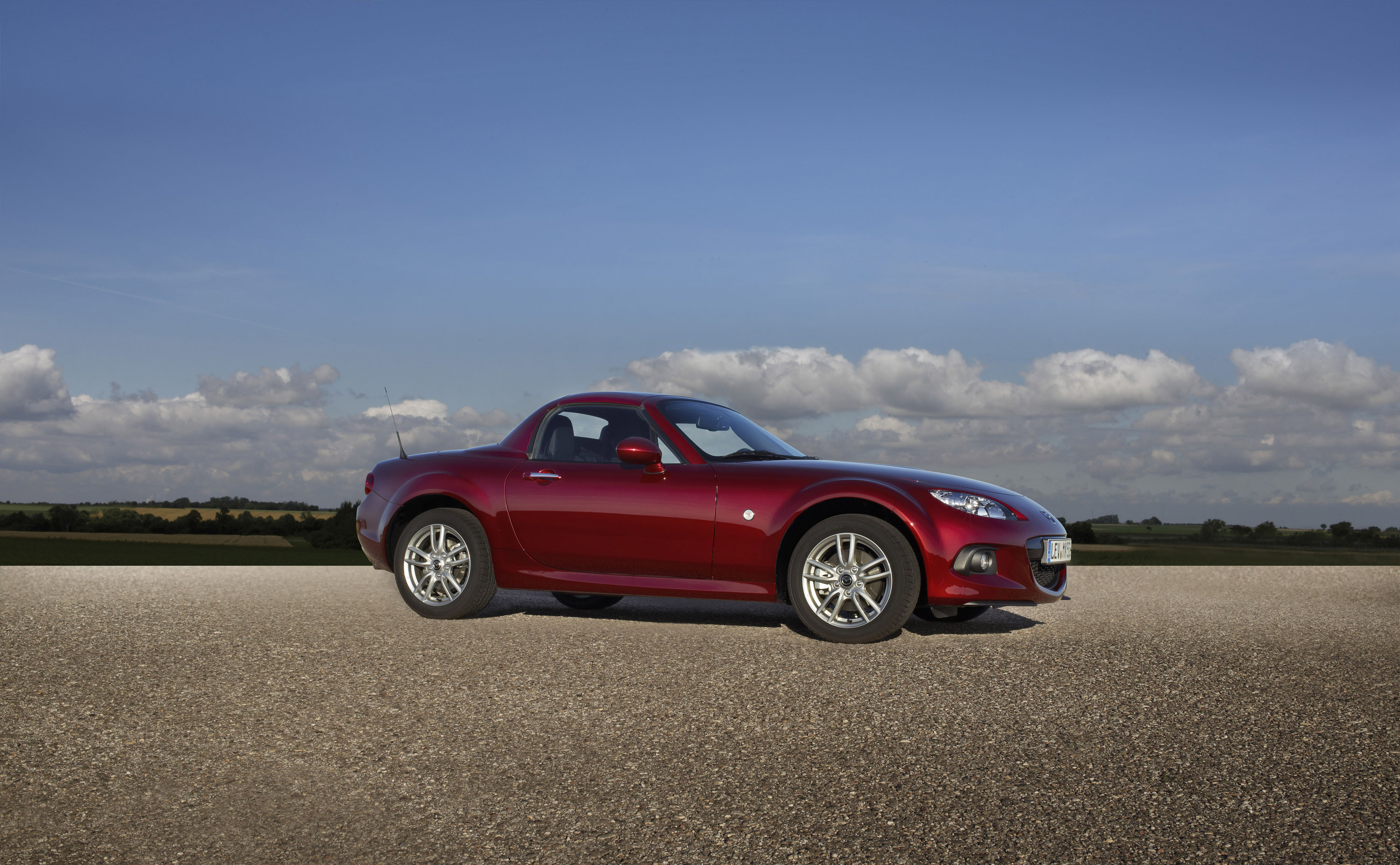 Mazda MX-5 Roadster Coupe photo #18
