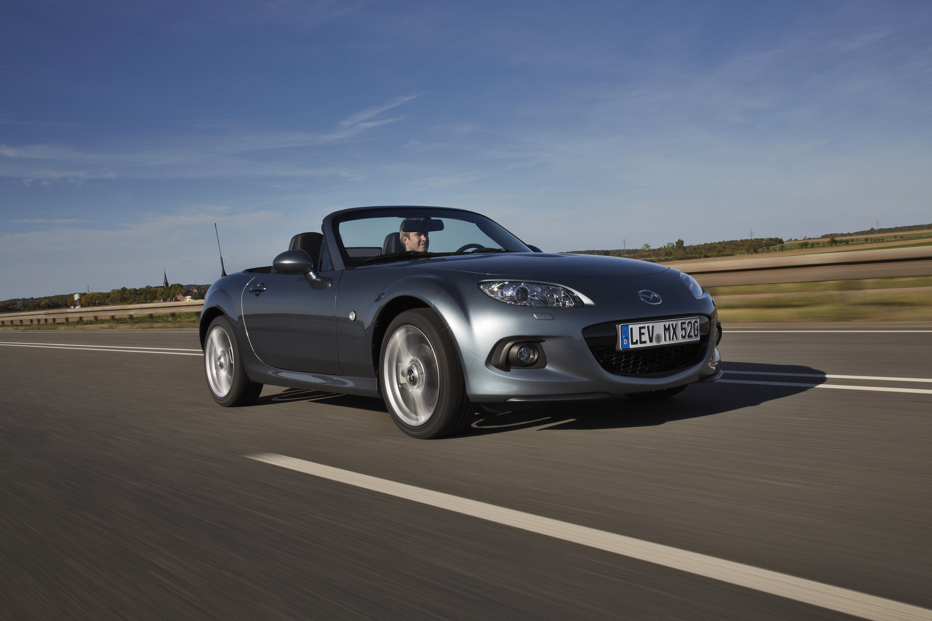 Mazda MX-5 photo #3