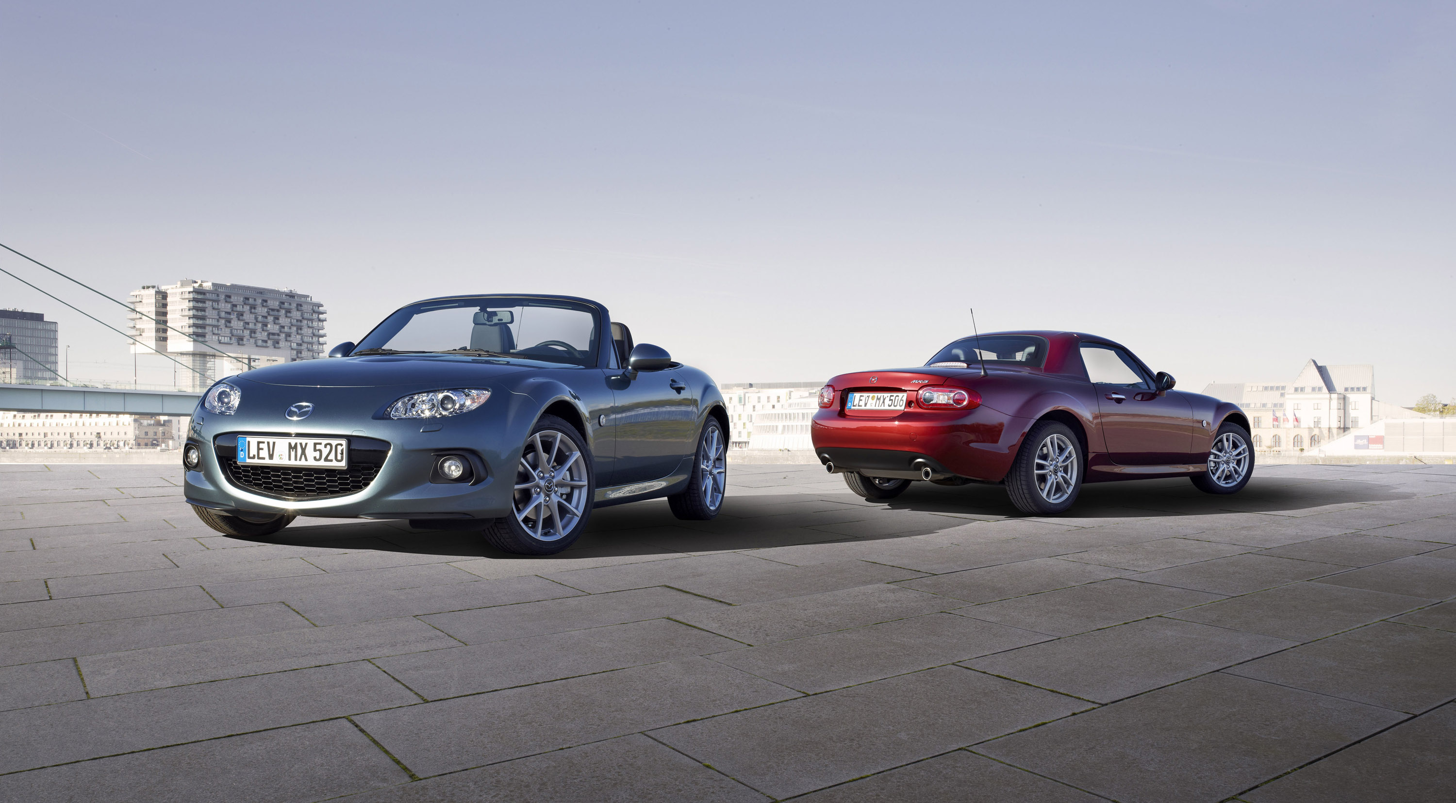 Mazda MX-5 photo #11