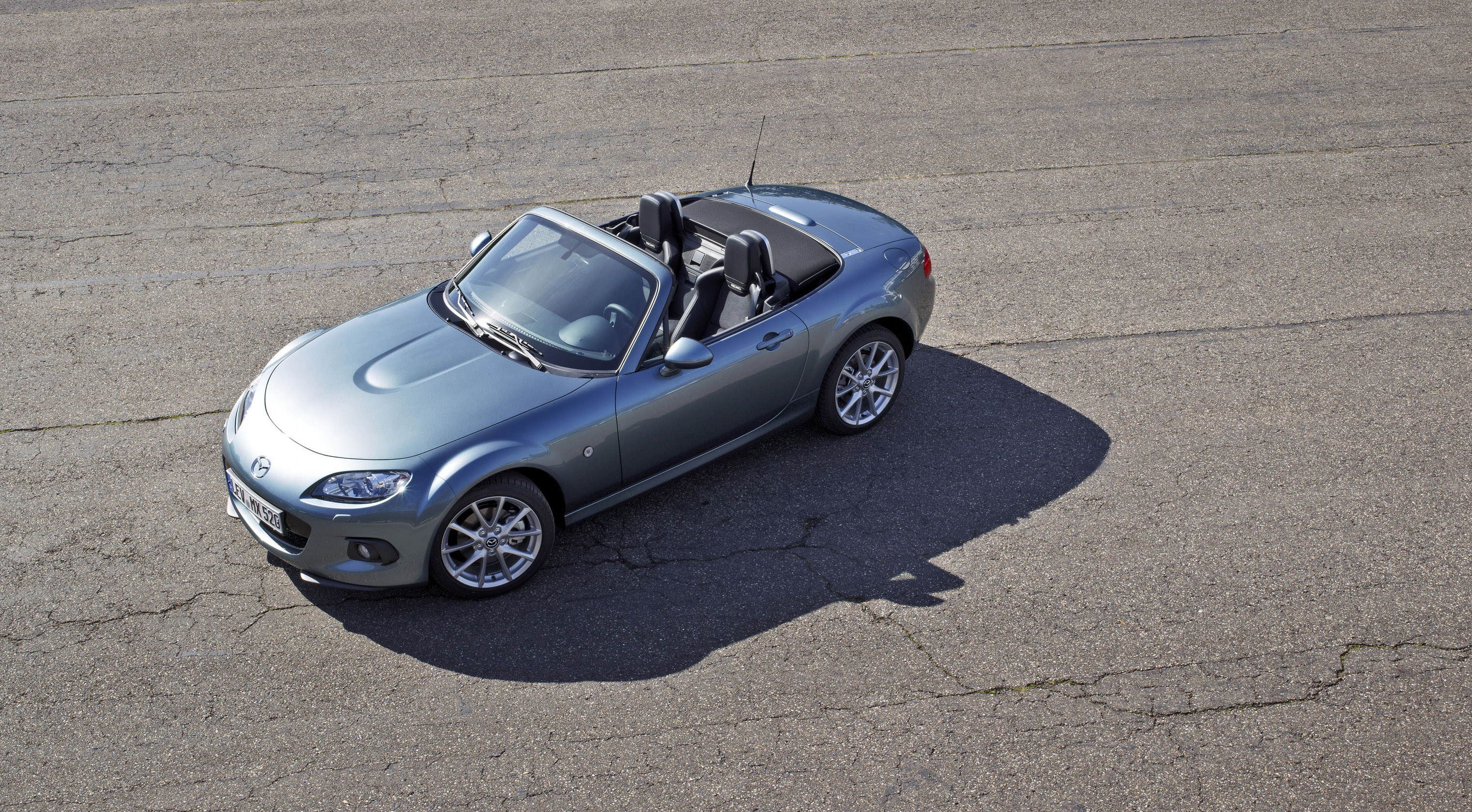 Mazda MX-5 photo #14