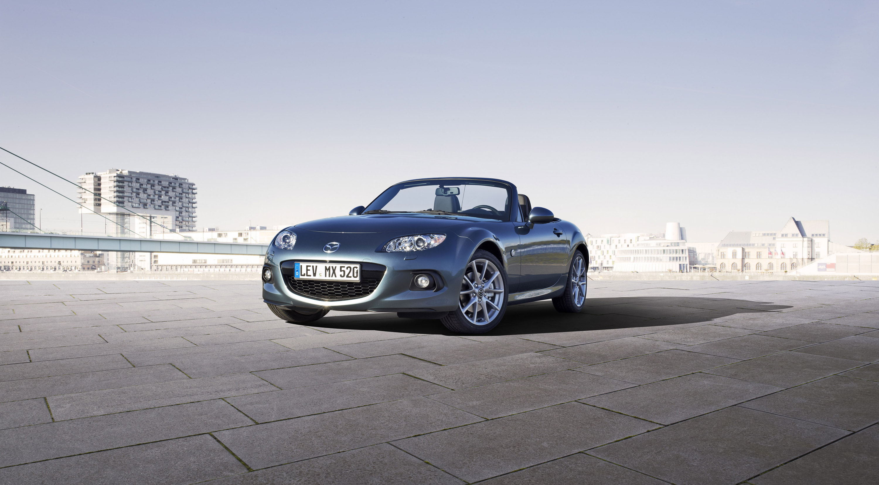 Mazda MX-5 photo #18