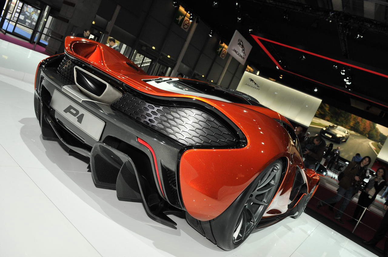McLaren P1 photo #17