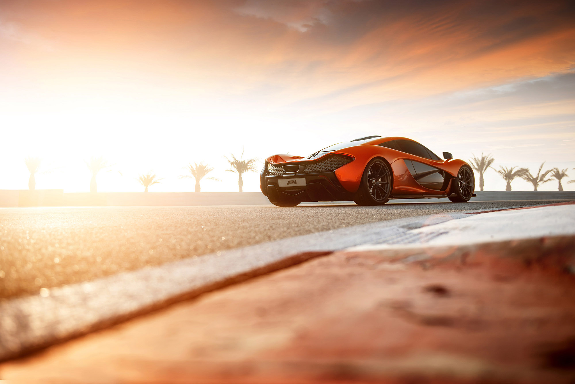 McLaren P1 photo #19
