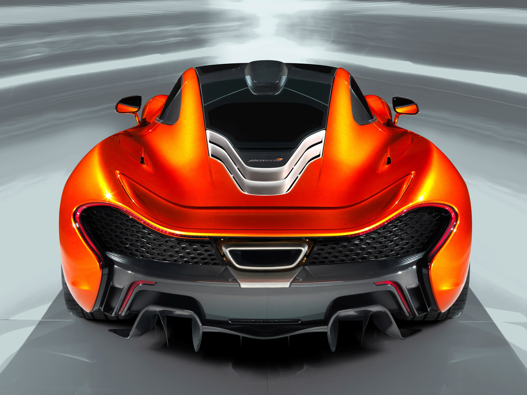 McLaren P1 photo #23