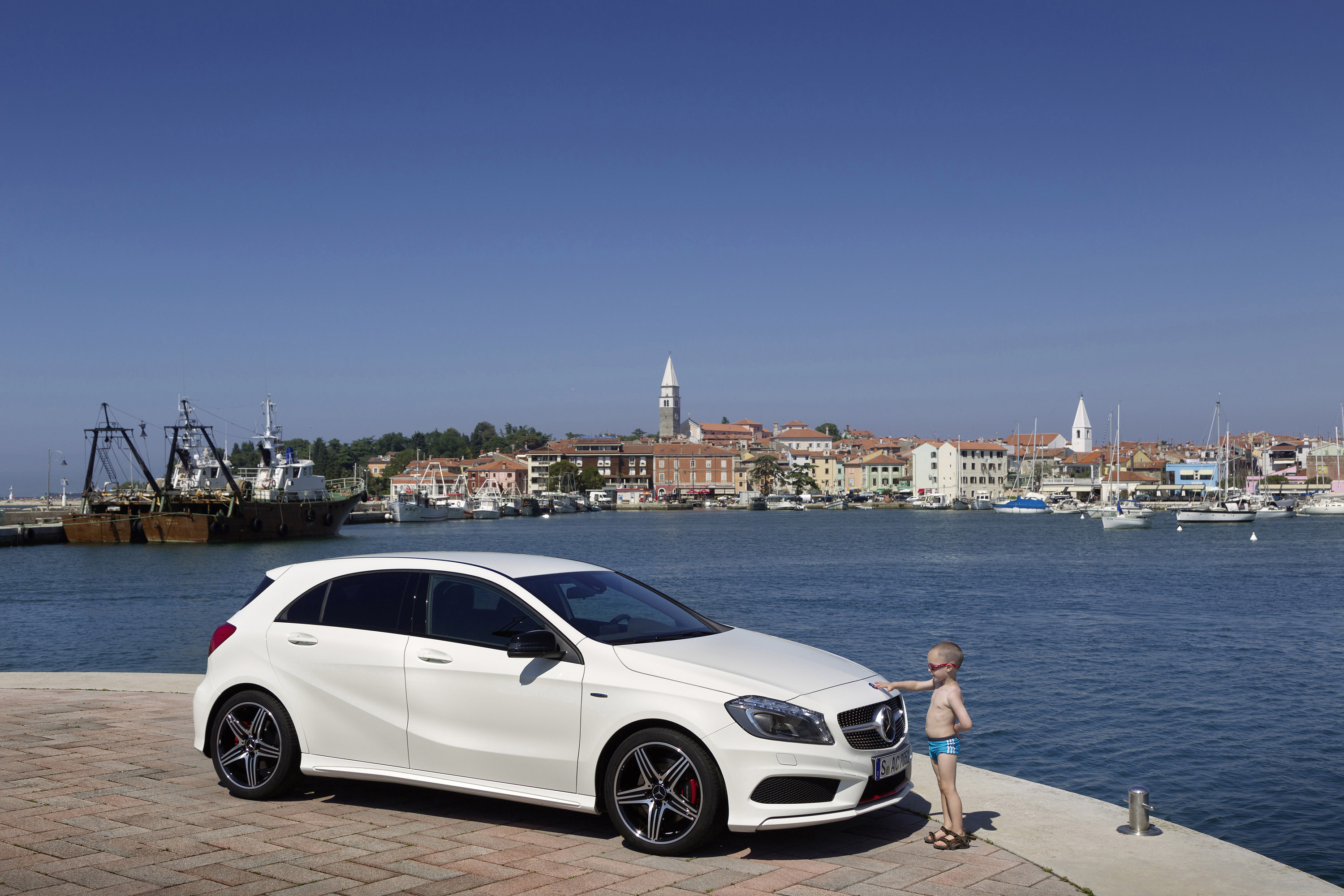 Mercedes A-Class photo #24