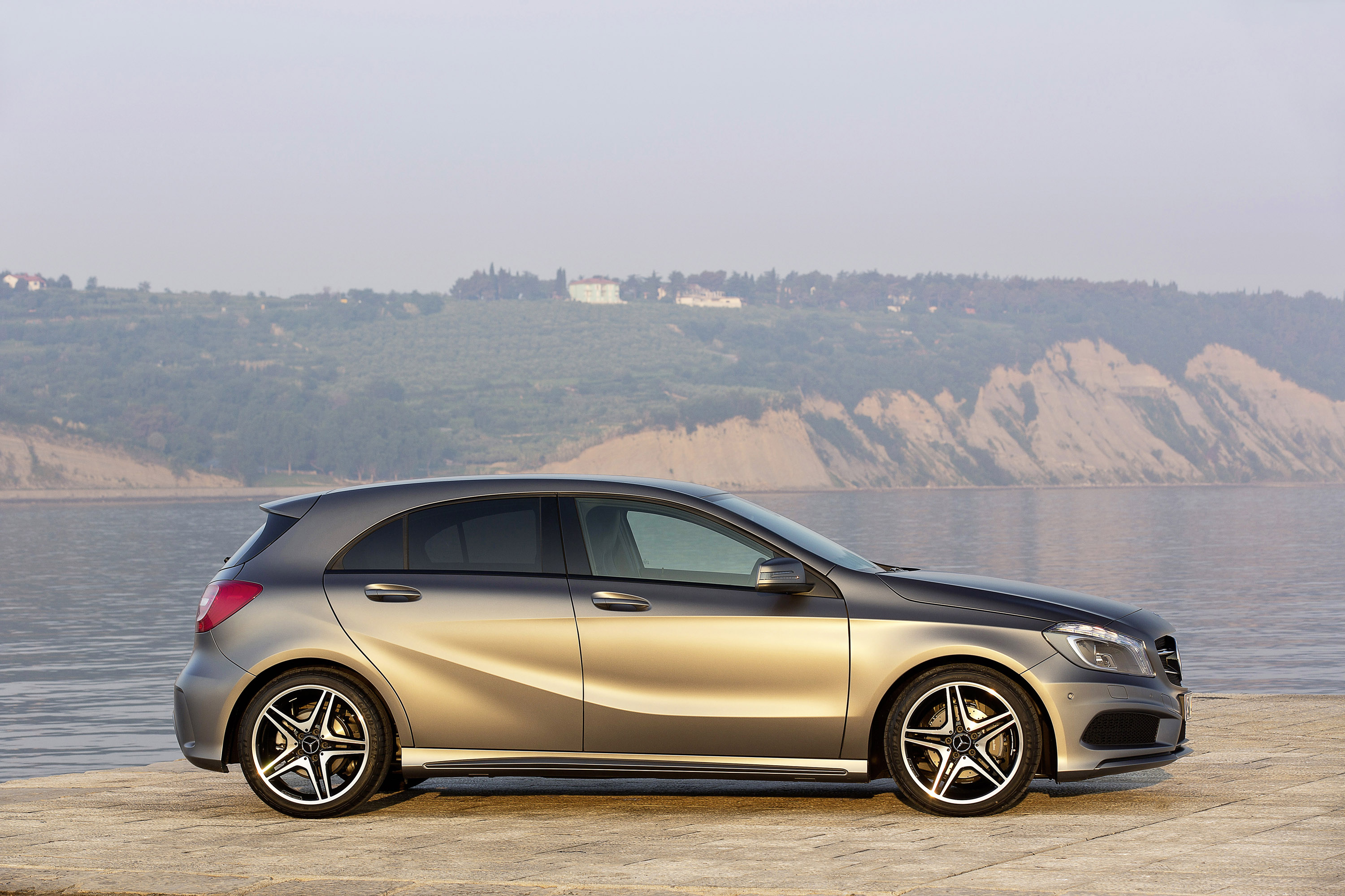 Mercedes A-Class photo #45